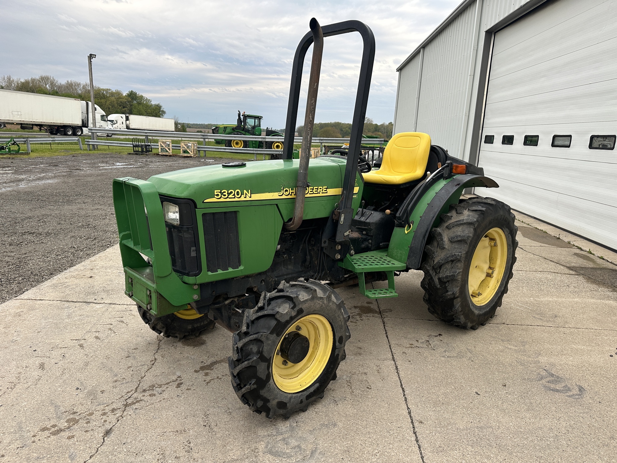 2003 John Deere 5320N Tractor