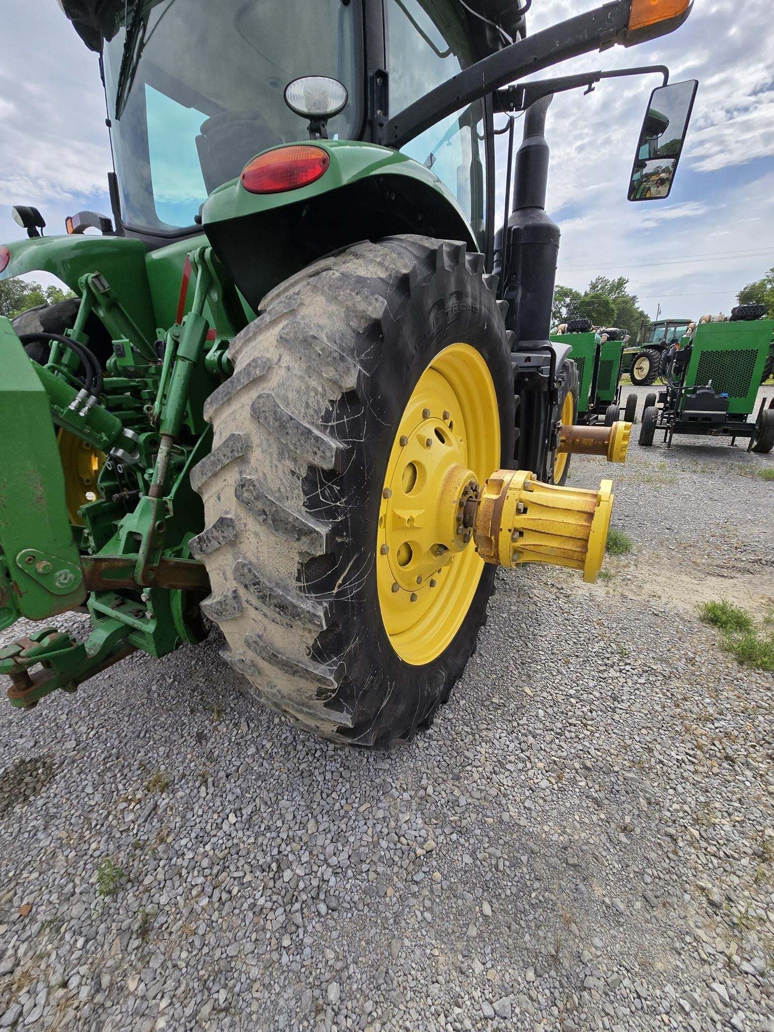 2020 John Deere 8320R Tractor