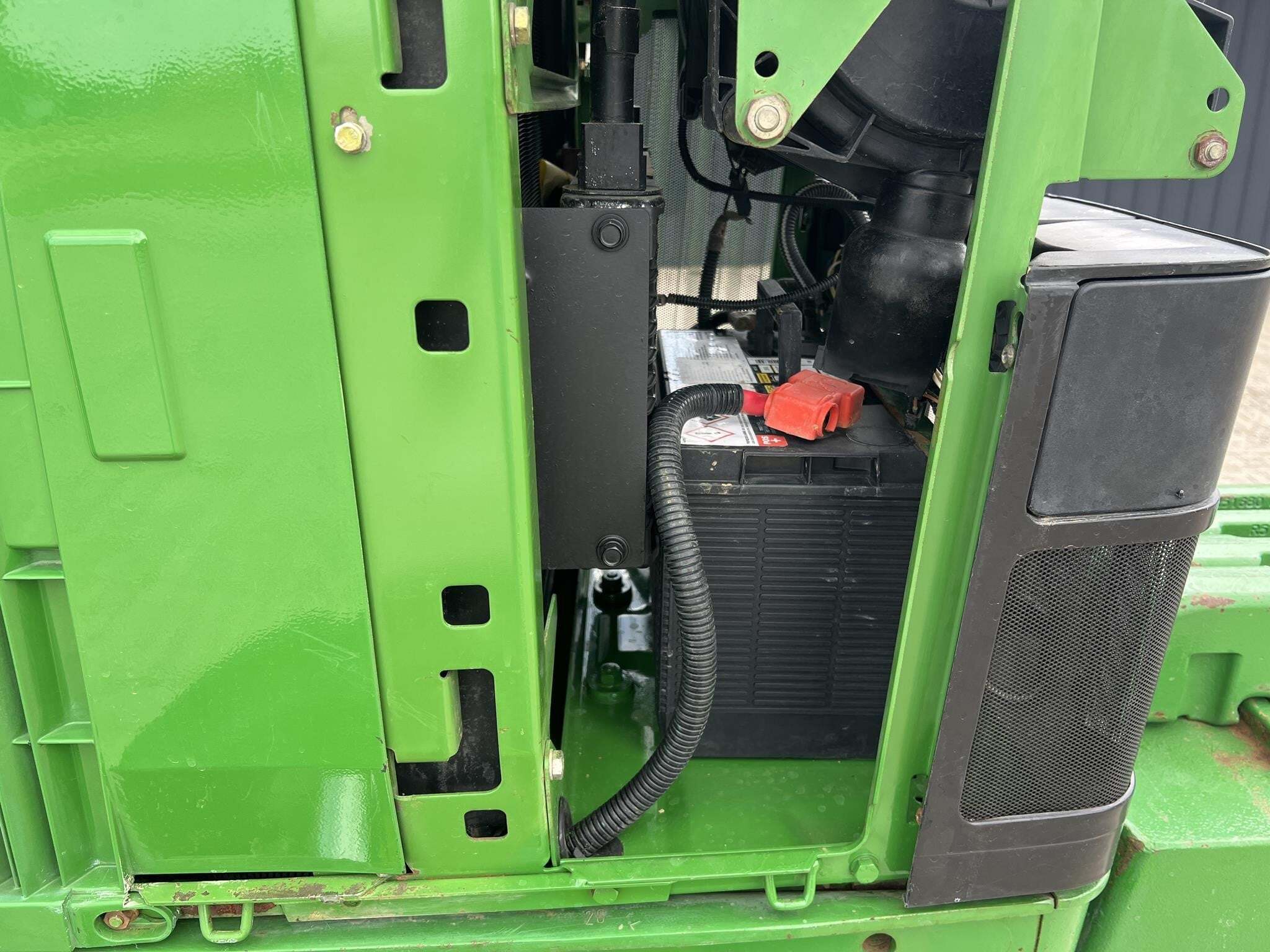 2001 John Deere 6405 Tractor