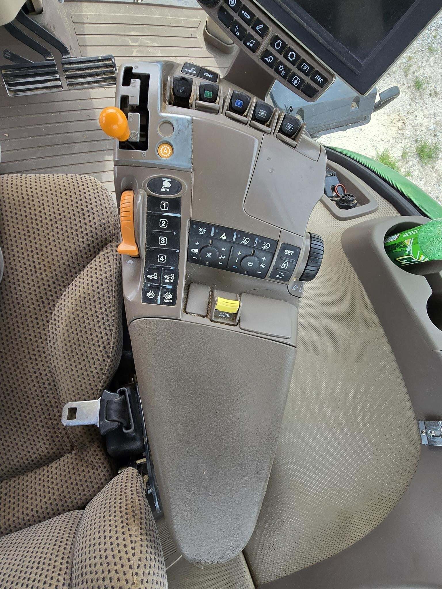 2020 John Deere 8320R Tractor