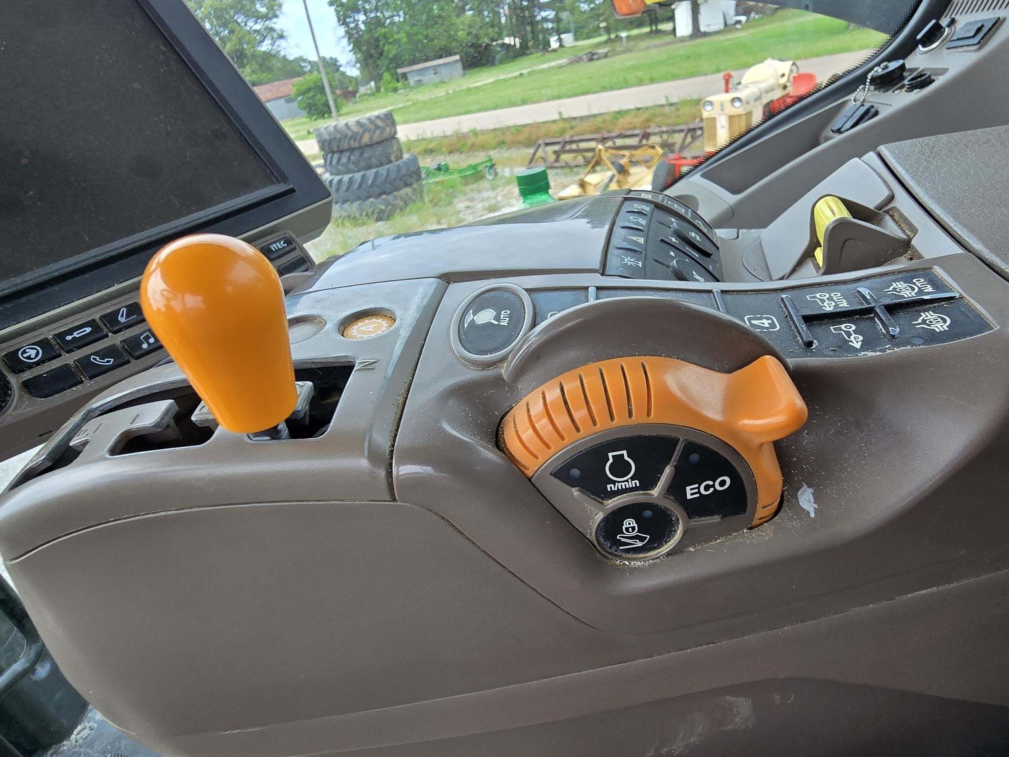 2020 John Deere 8320R Tractor