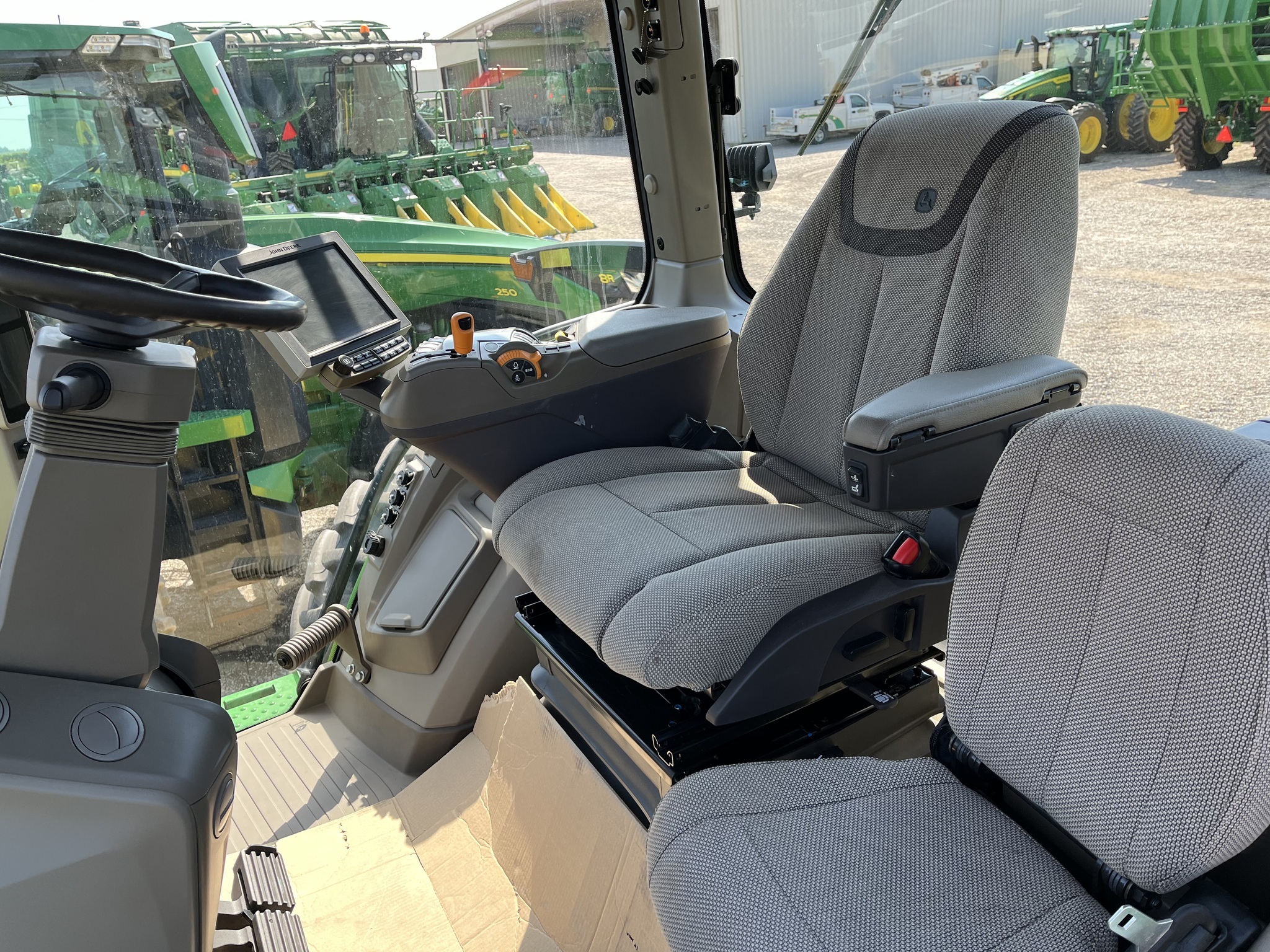 2023 John Deere 8R 310 Tractor