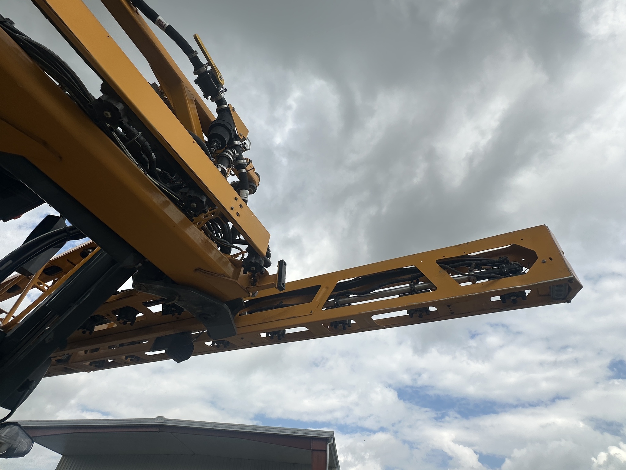 2024 Hagie STS16 Self-Propelled Sprayer