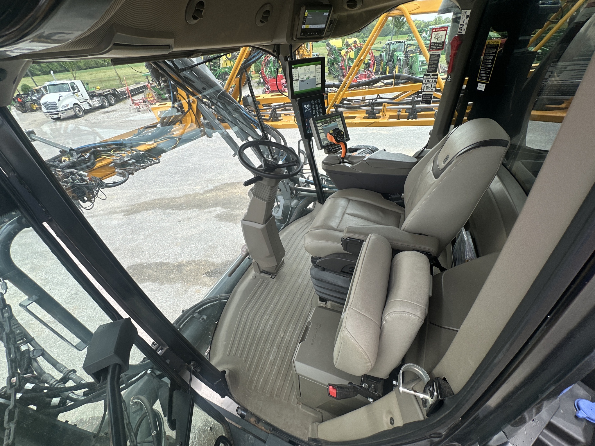 2024 Hagie STS16 Self-Propelled Sprayer