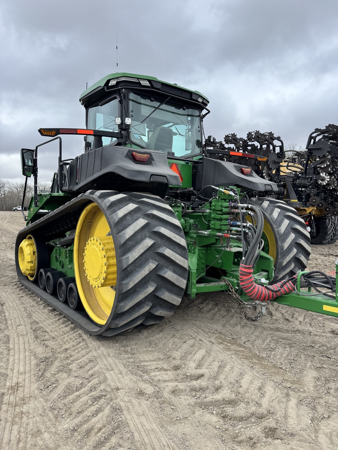 2023 John Deere 9RT 570 Tractor