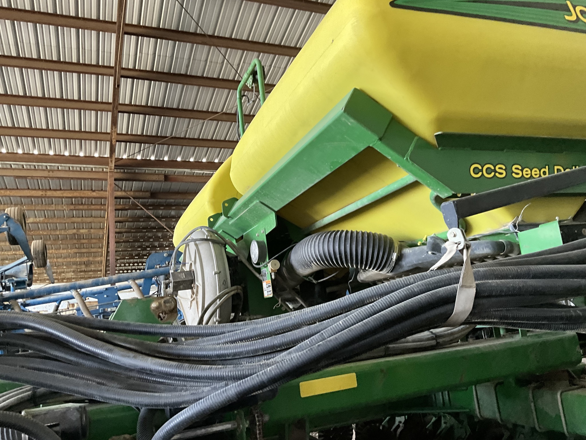 2010 John Deere DB60 Planter