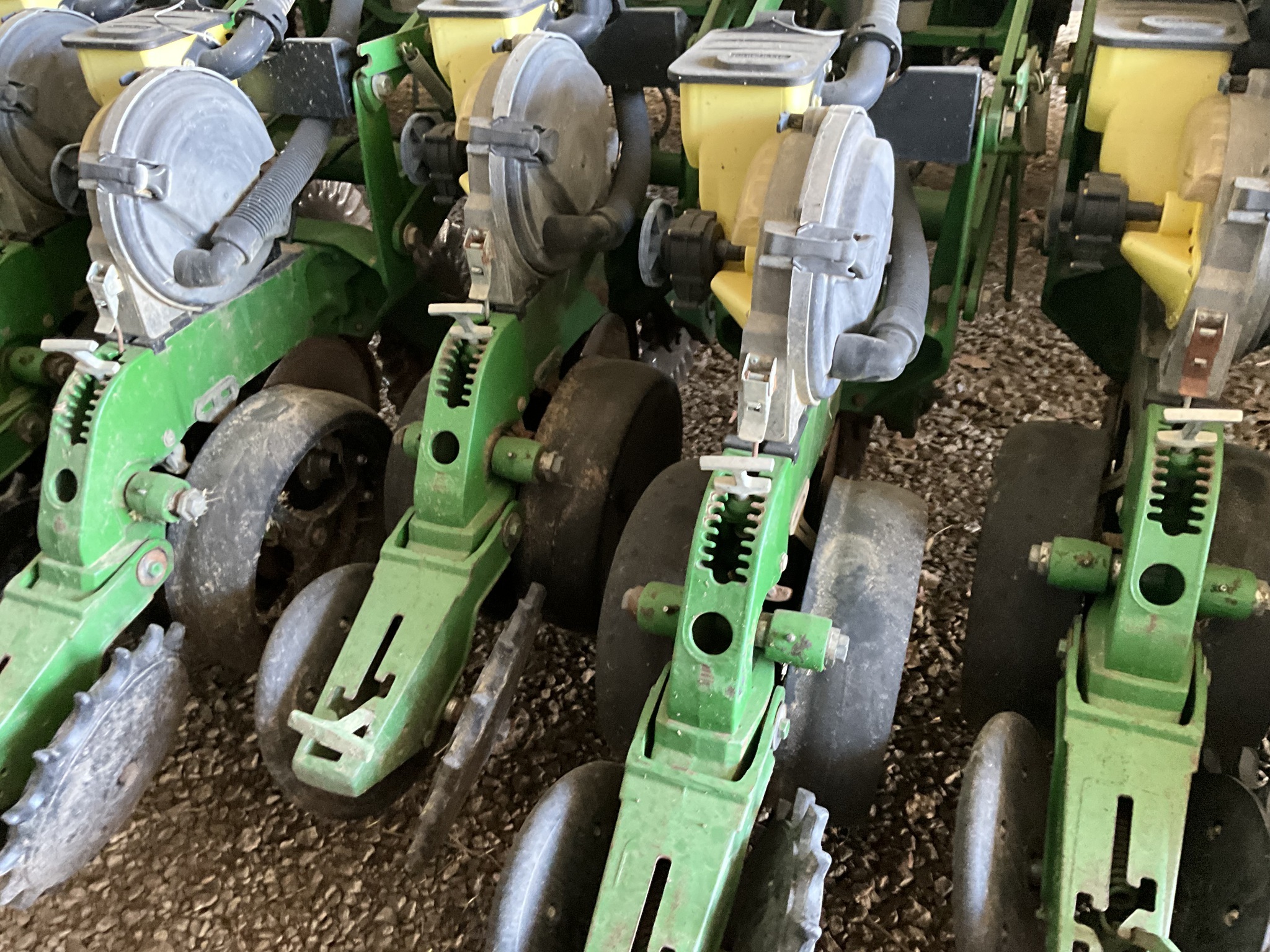 2010 John Deere DB60 Planter