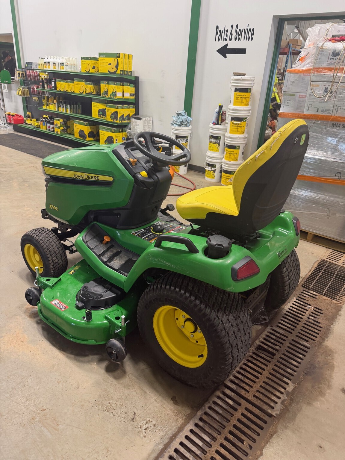 2023 John Deere X590 Lawn Mower