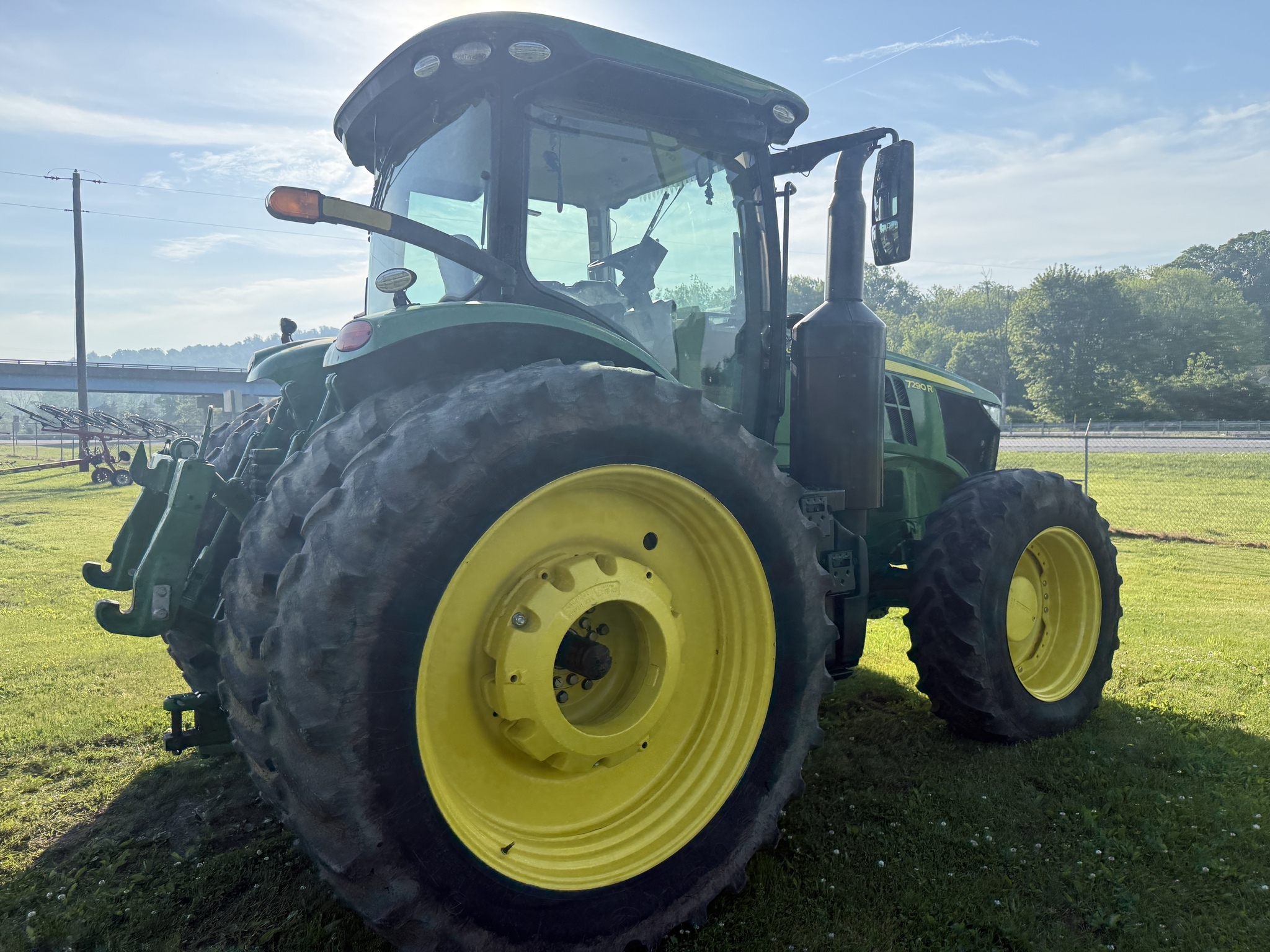 2017 John Deere 7290R Tractor