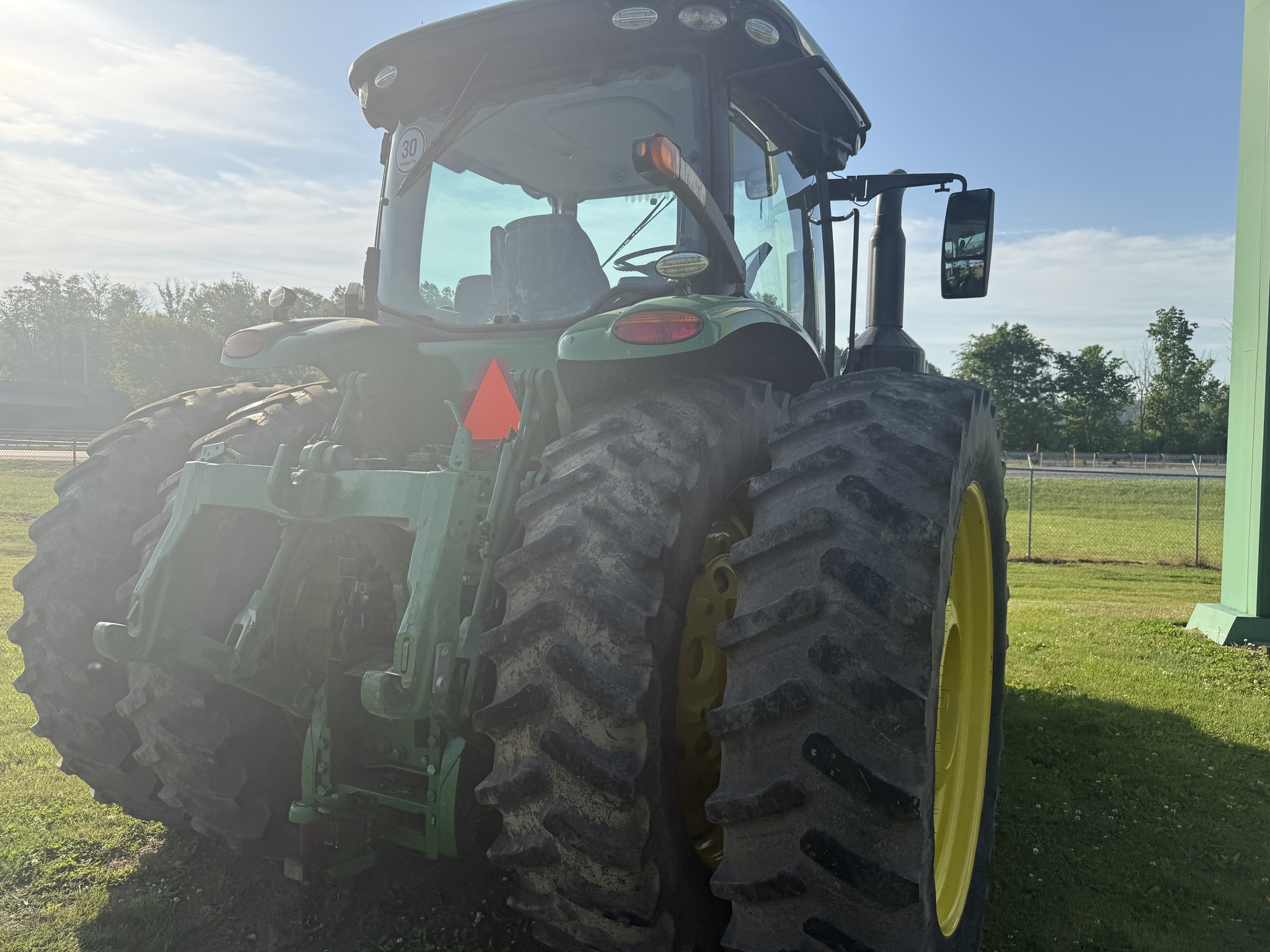 2017 John Deere 7290R Tractor