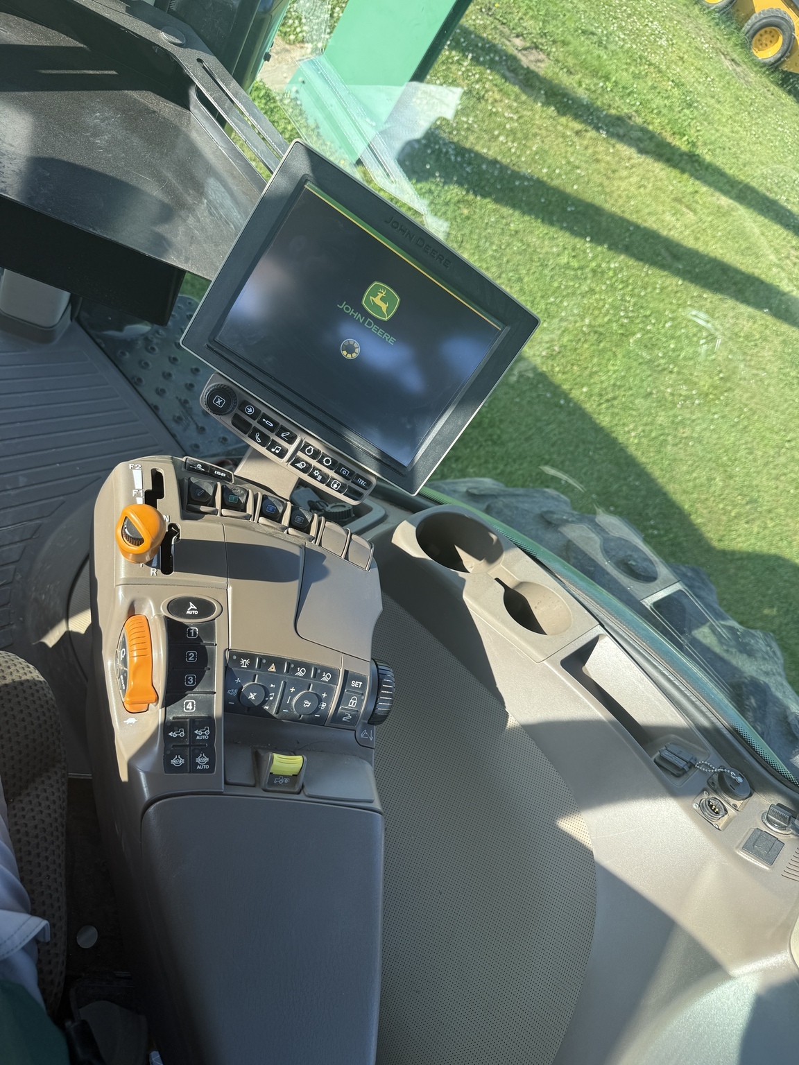 2017 John Deere 7290R Tractor