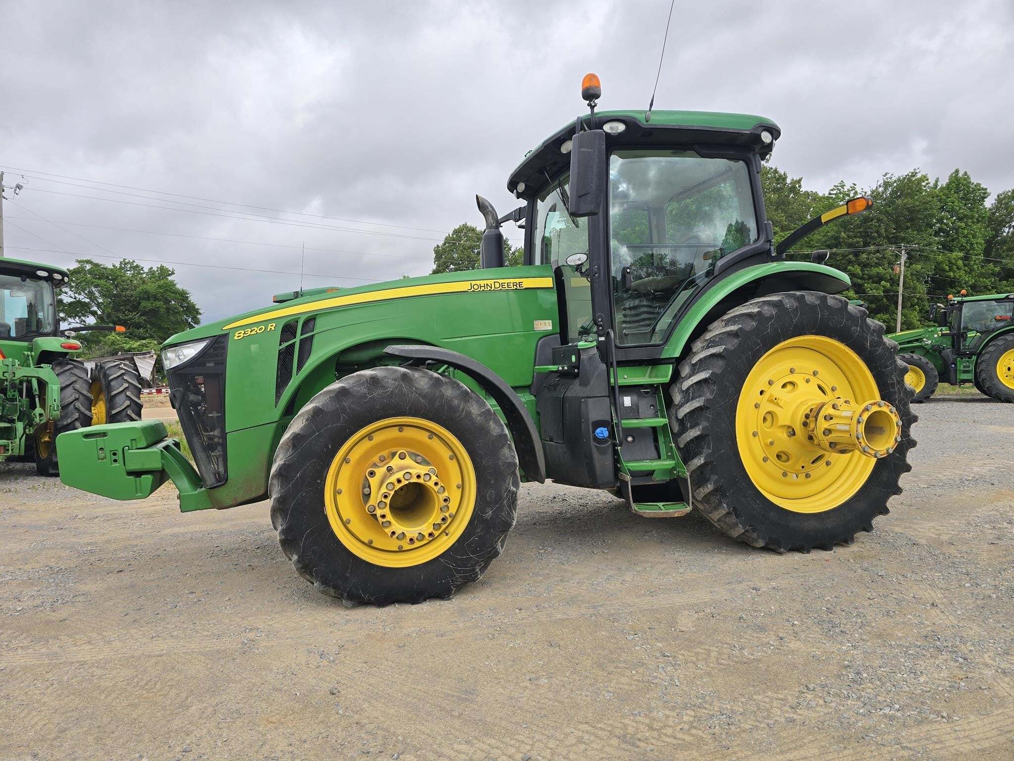 2020 John Deere 8320R Tractor