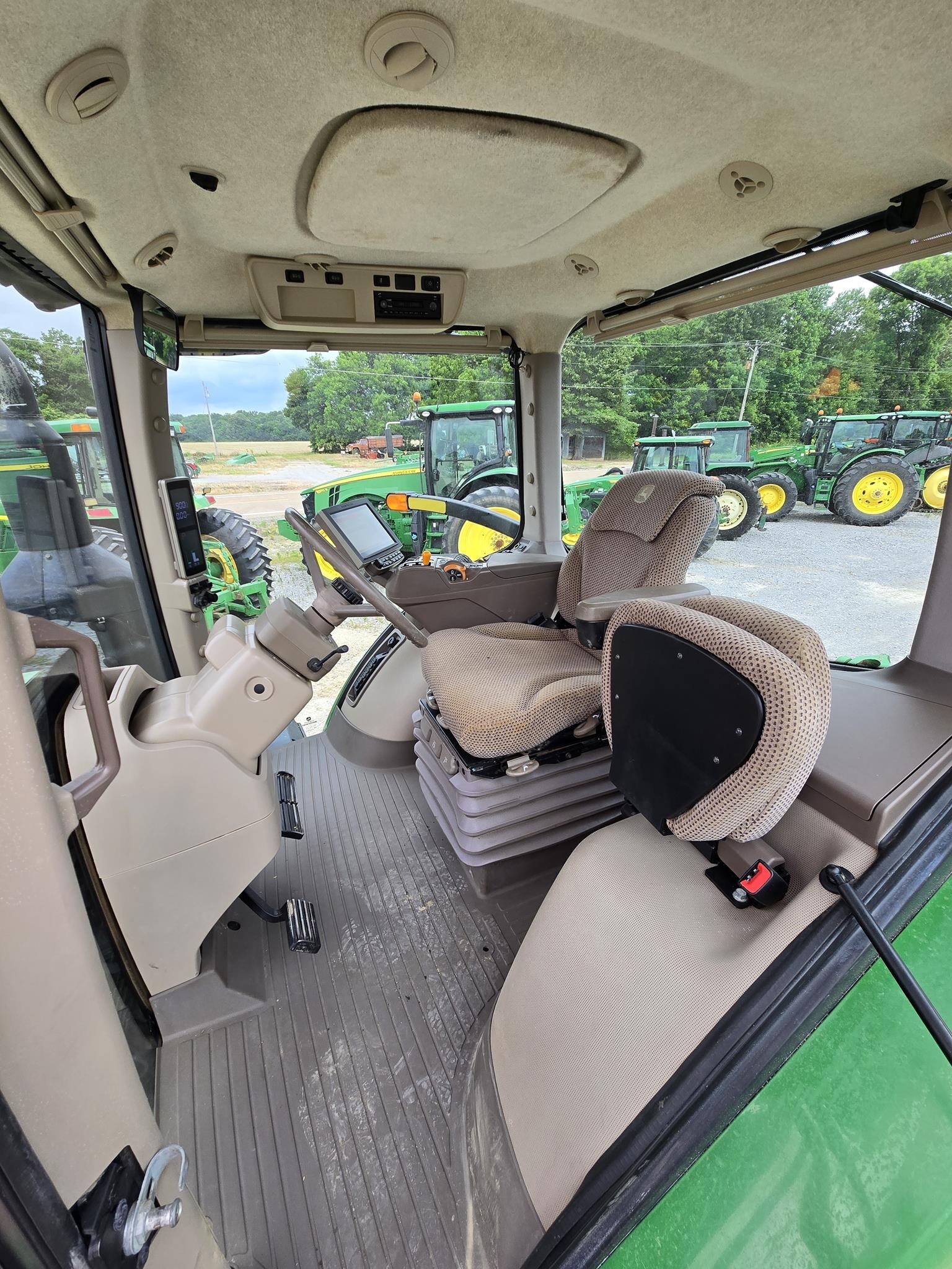 2020 John Deere 8320R Tractor