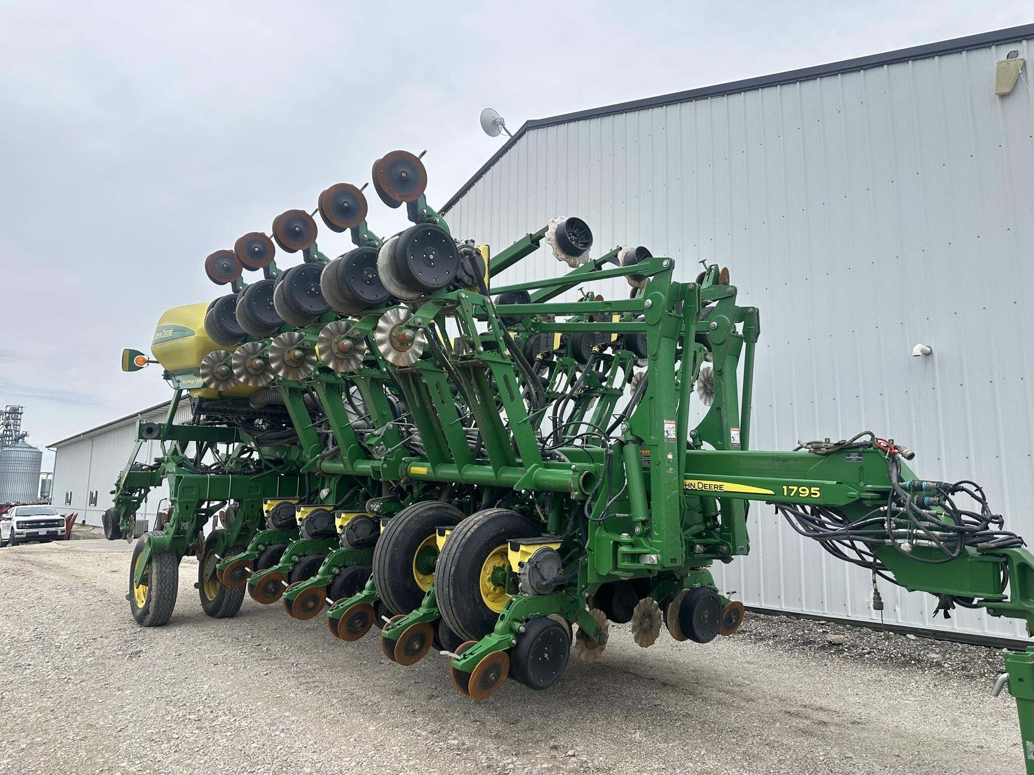 2015 John Deere 1795 Planter