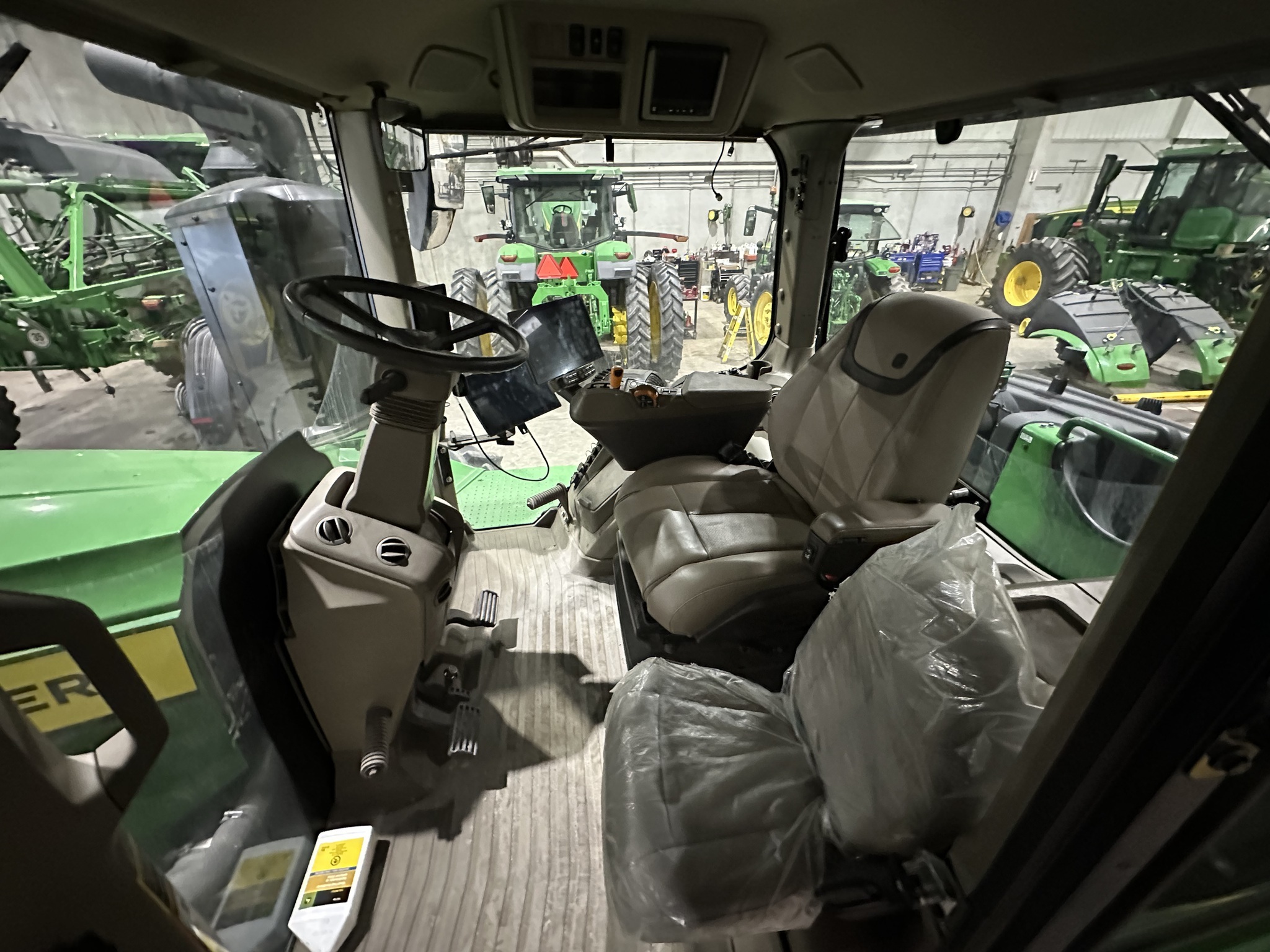 2024 John Deere 9R 590 Tractor
