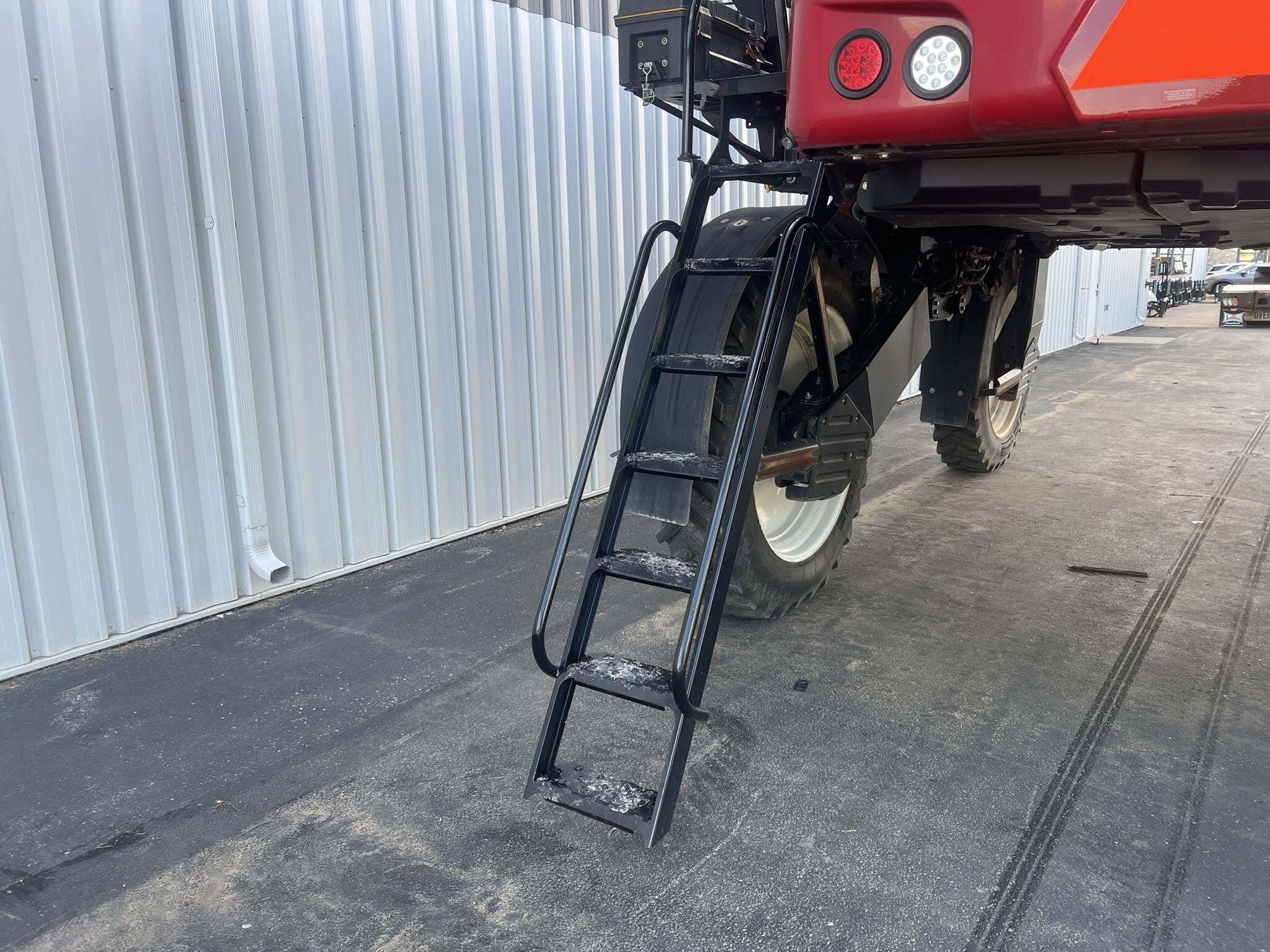 2020 Miller NITRO 7310 Self-Propelled Sprayer