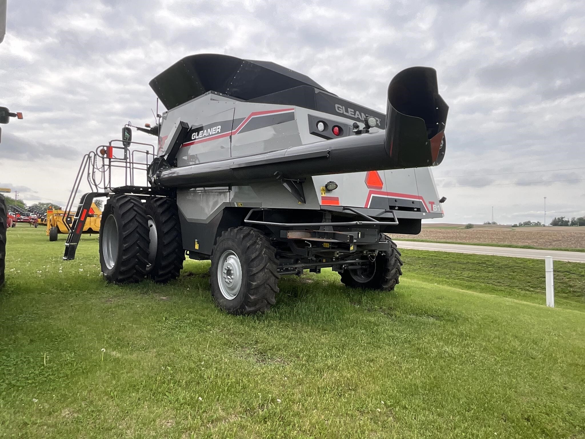 2025 Gleaner T81 Combine