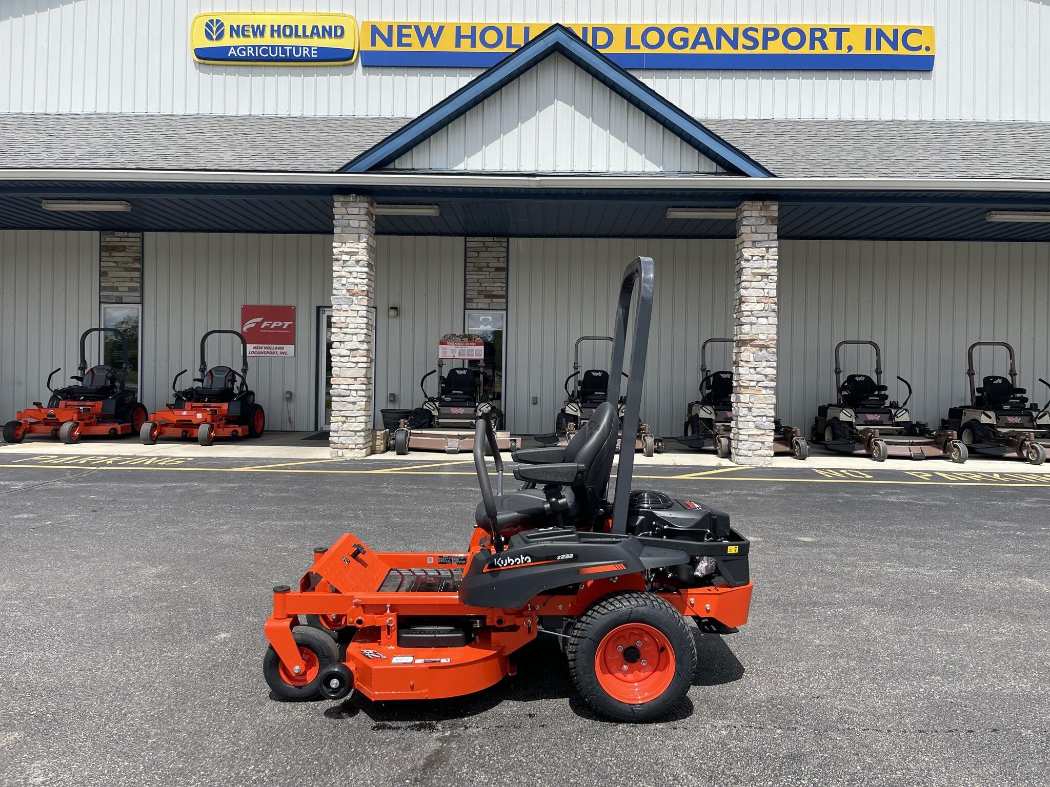 2026 Kubota Z232 Lawn Mower - $Call | Machinery Pete