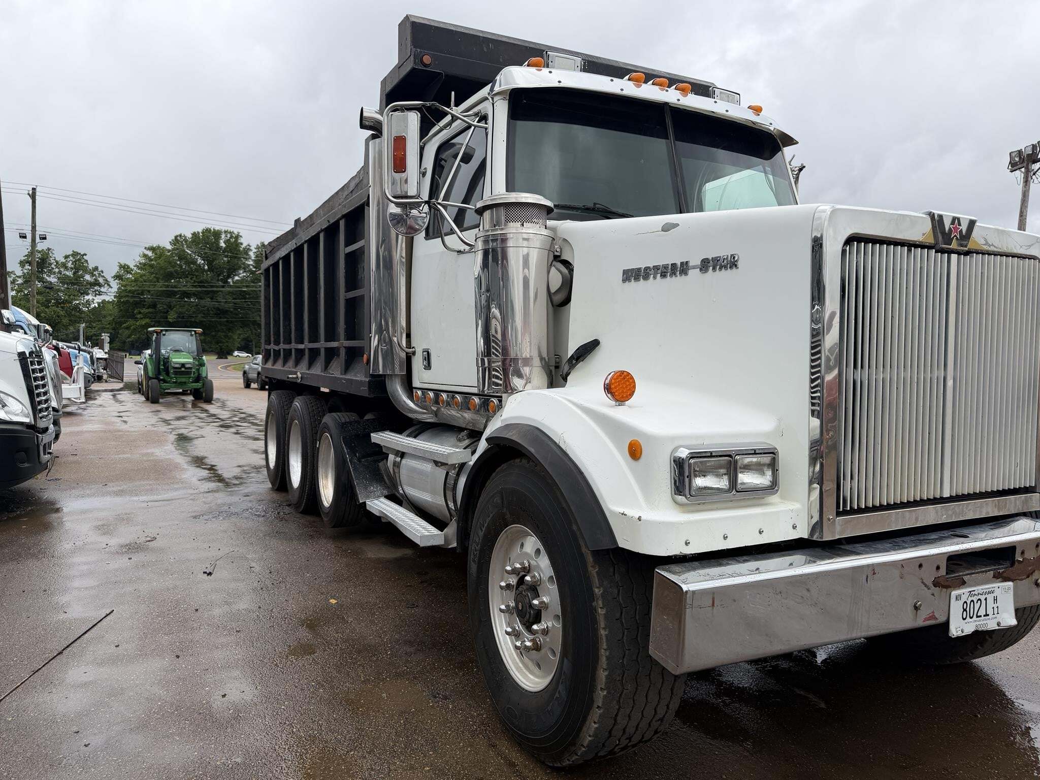 2004 Western Star 4900FA Semi Trucks/Trailer