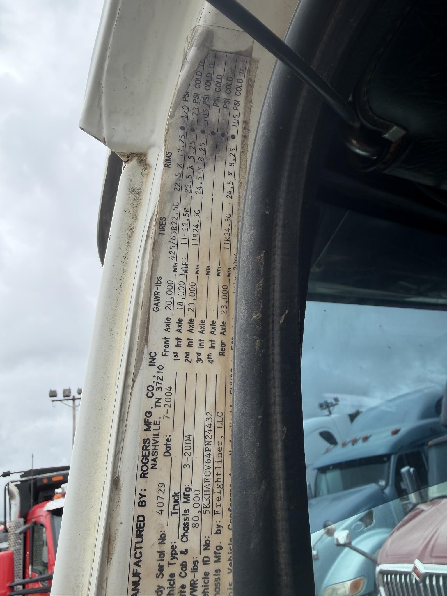 2004 Western Star 4900FA Semi Trucks/Trailer