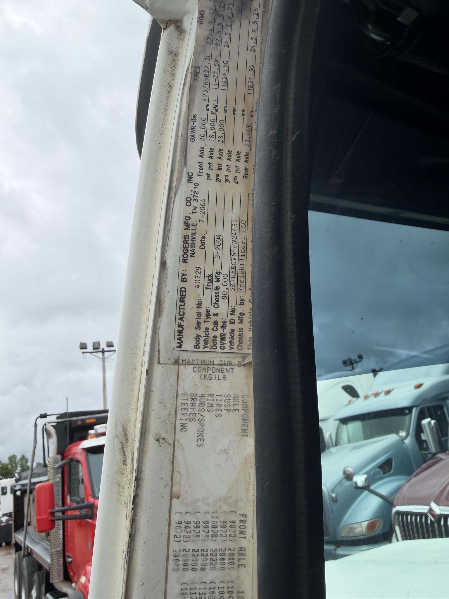 2004 Western Star 4900FA Semi Trucks/Trailer