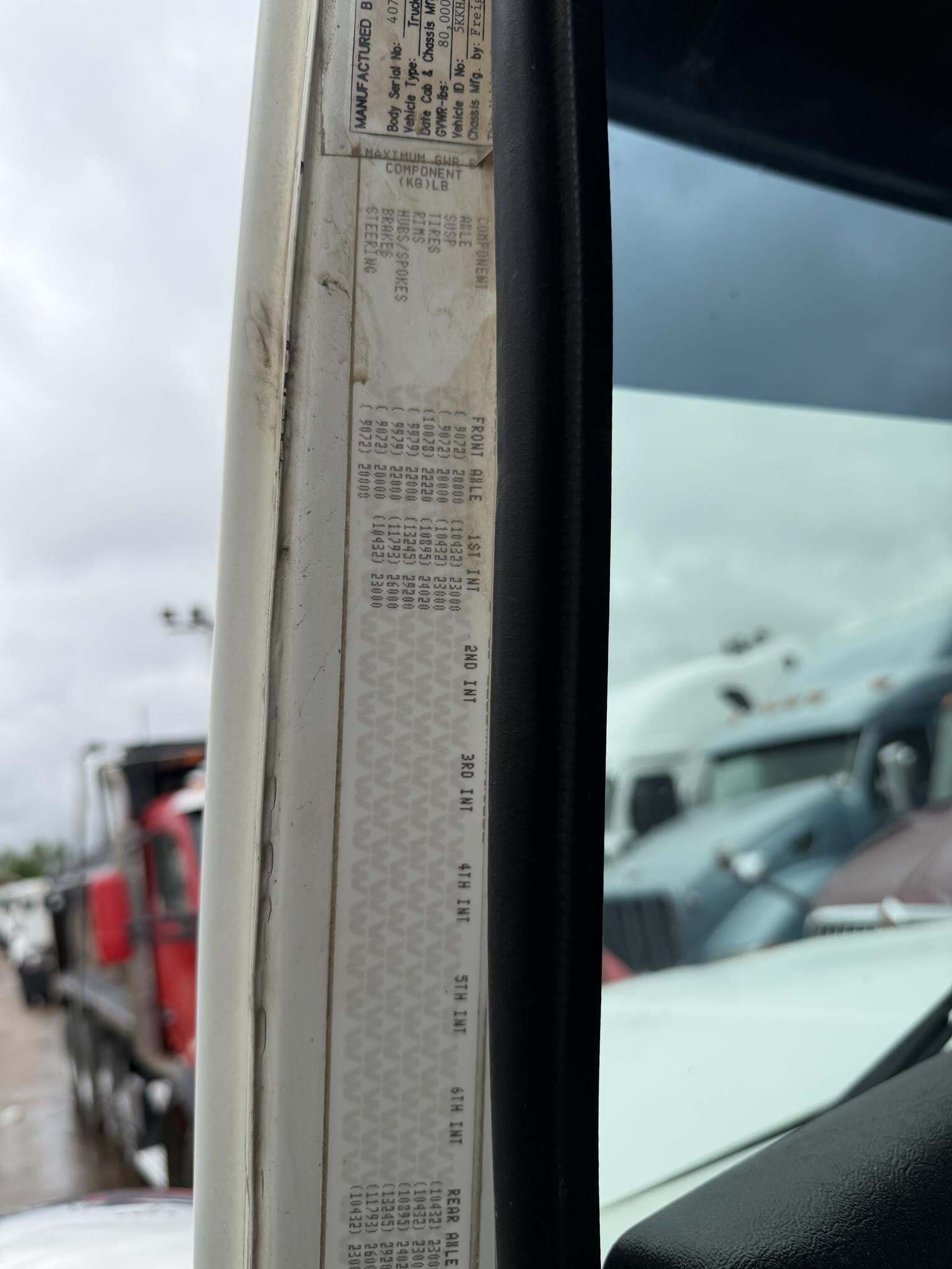 2004 Western Star 4900FA Semi Trucks/Trailer