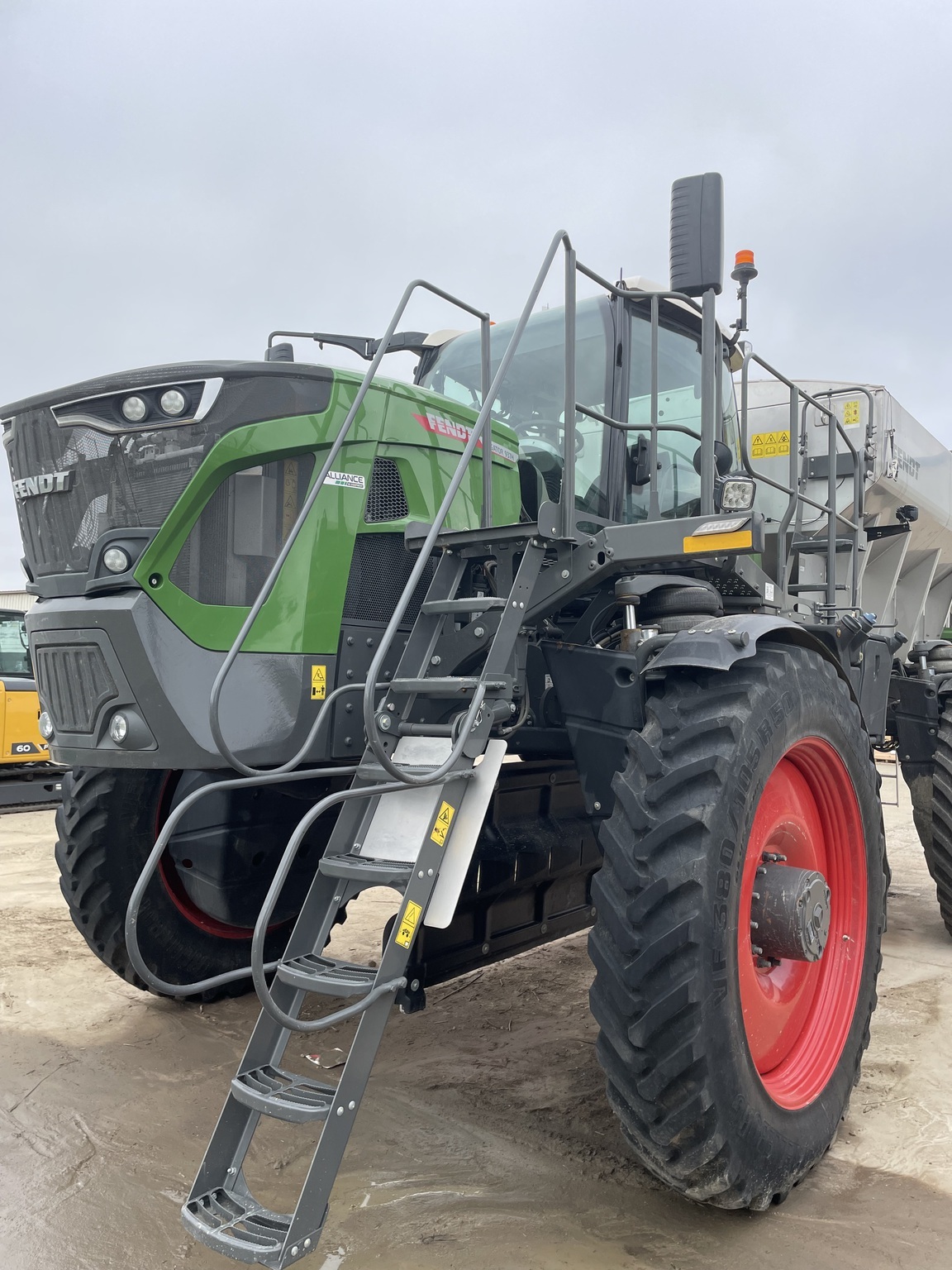 2025 Fendt RG937H Self-Propelled Sprayer