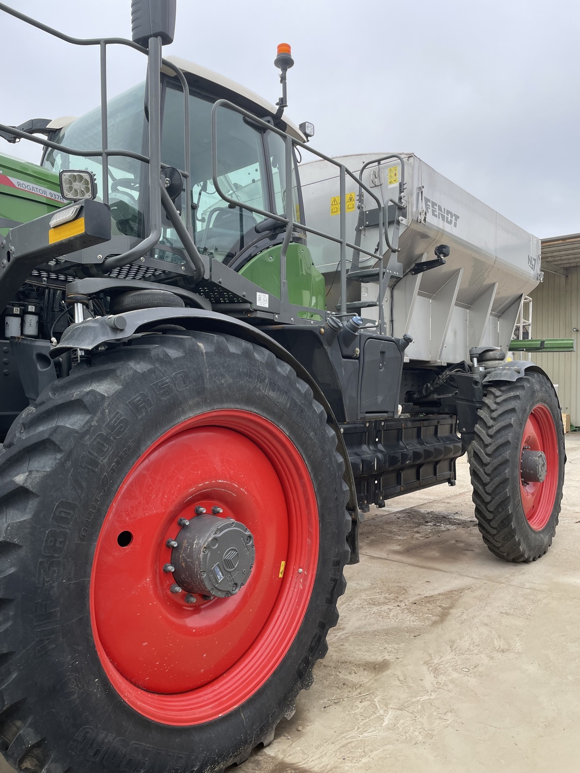 2025 Fendt RG937H Self-Propelled Sprayer