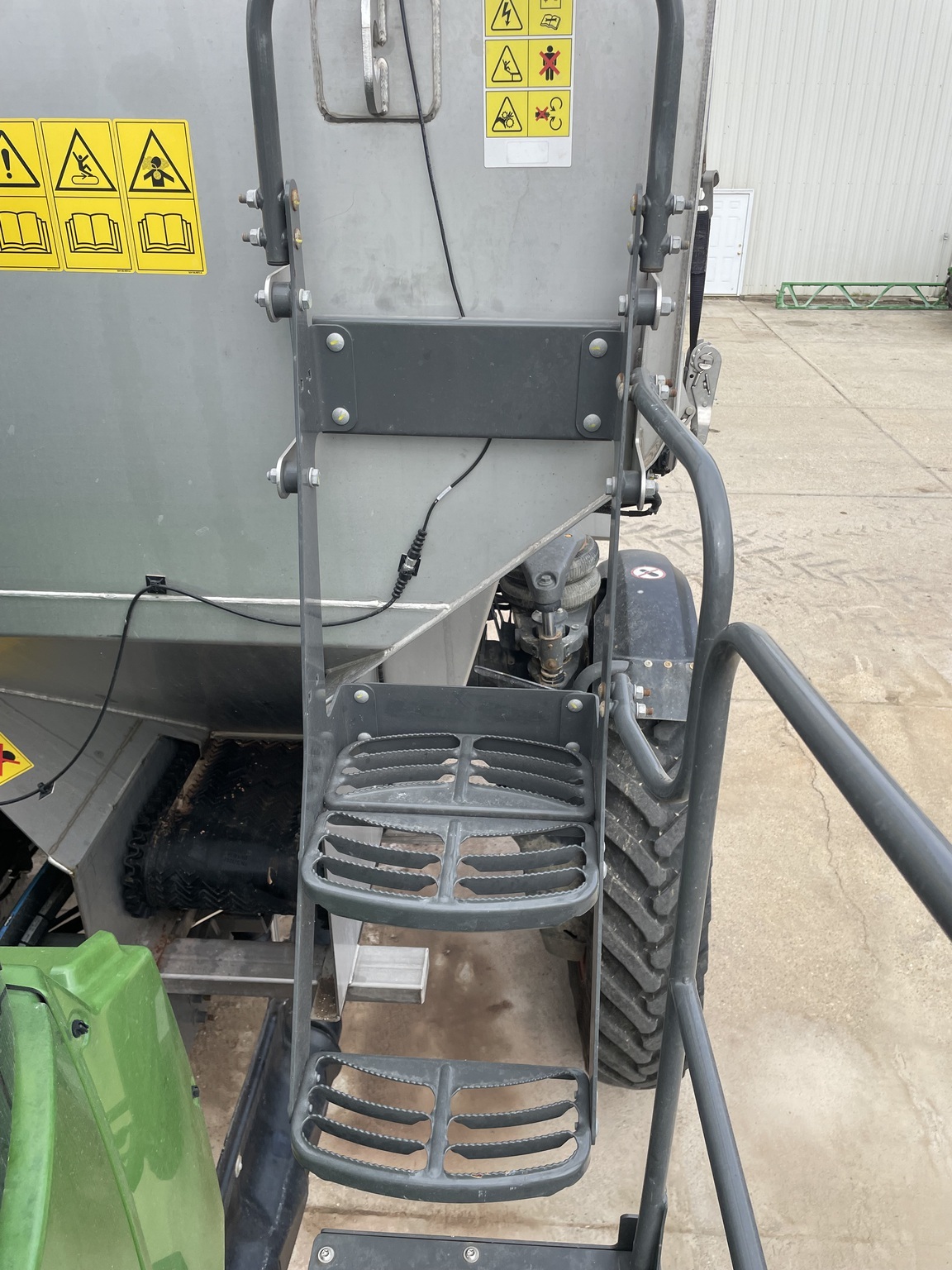 2025 Fendt RG937H Self-Propelled Sprayer