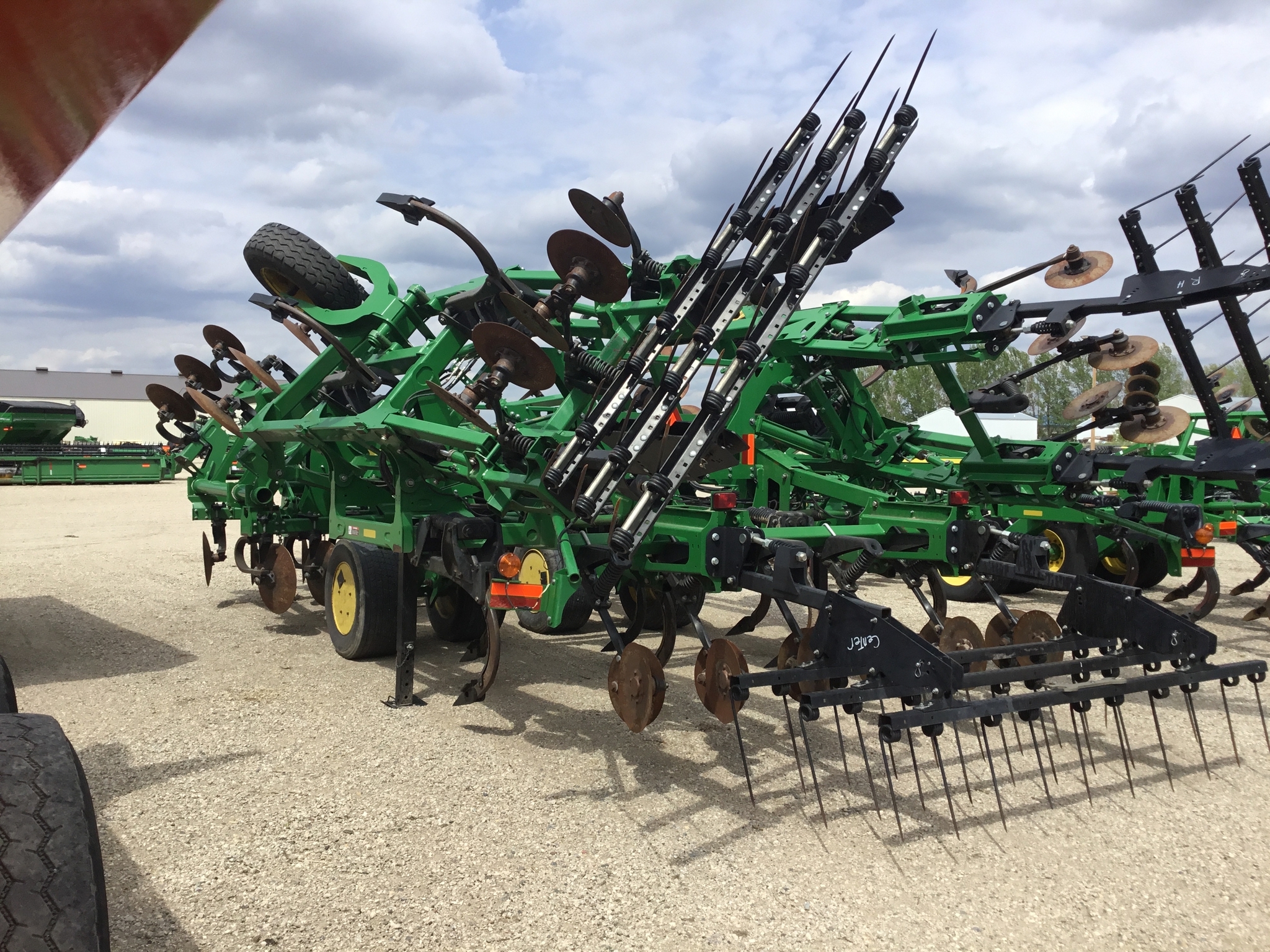 2018 John Deere 2730 Disk Chisel