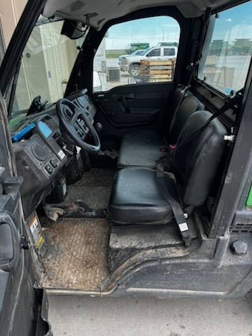 2024 John Deere XUV 835M ATVs and Utility Vehicle