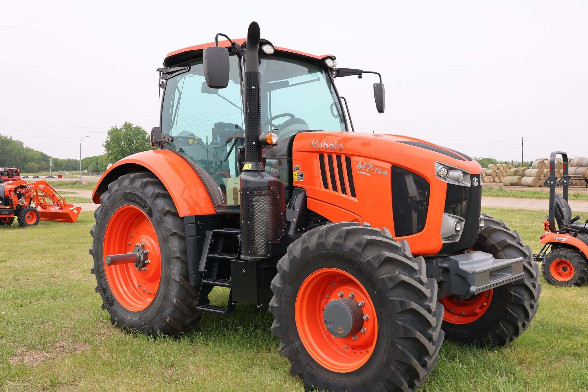 2024 Kubota M7-154 DELUXE Tractor