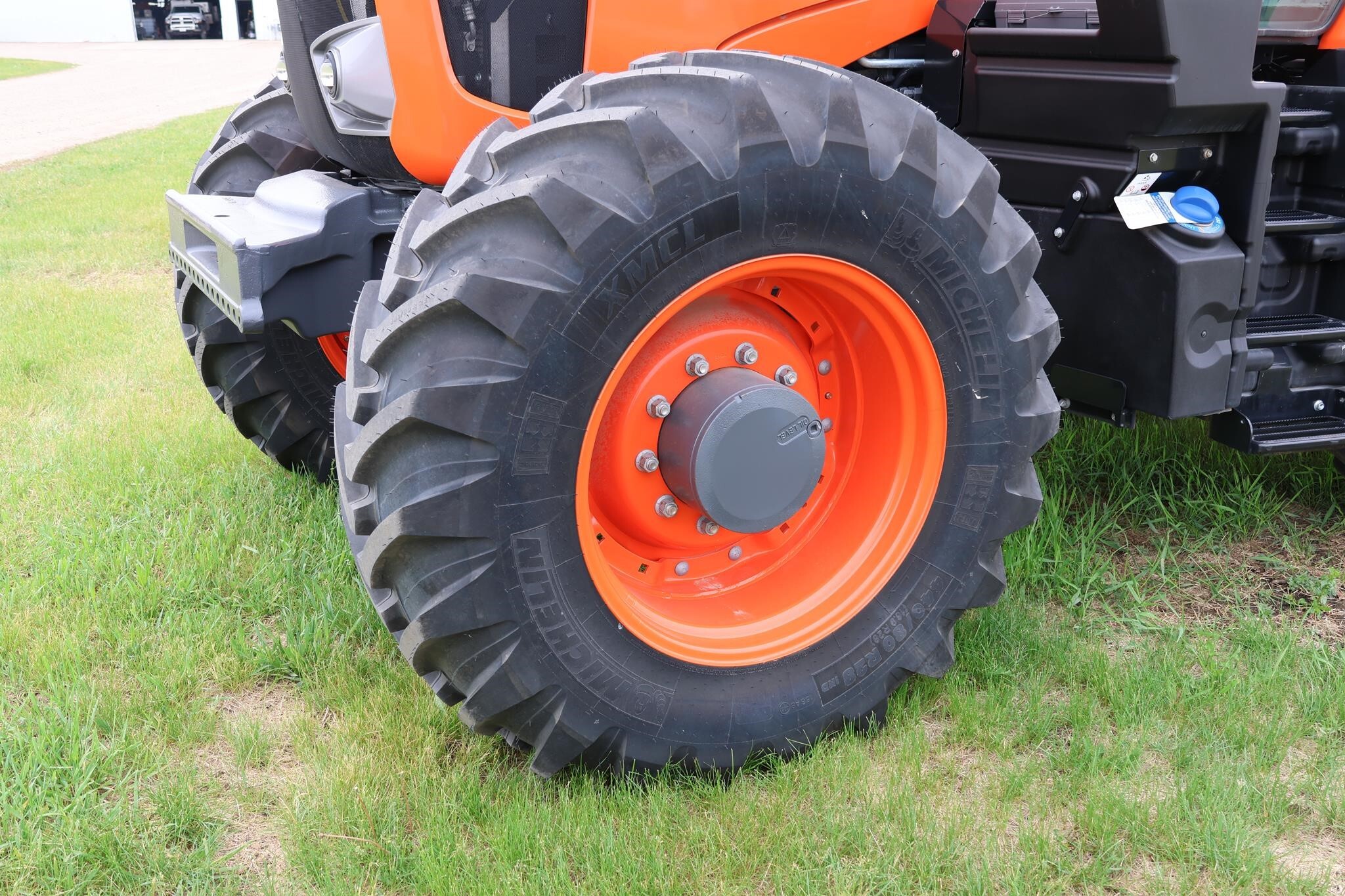 2024 Kubota M7-154 DELUXE Tractor
