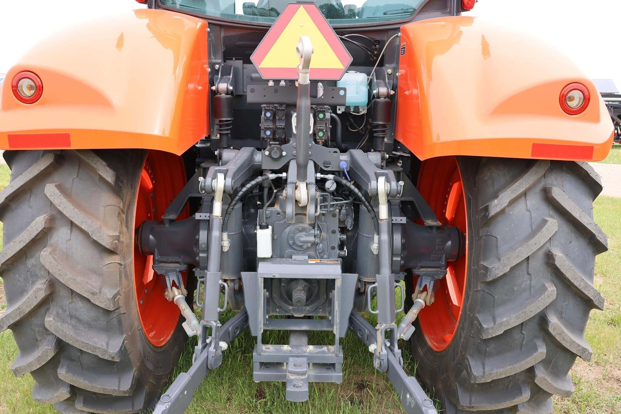 2024 Kubota M7-154 DELUXE Tractor
