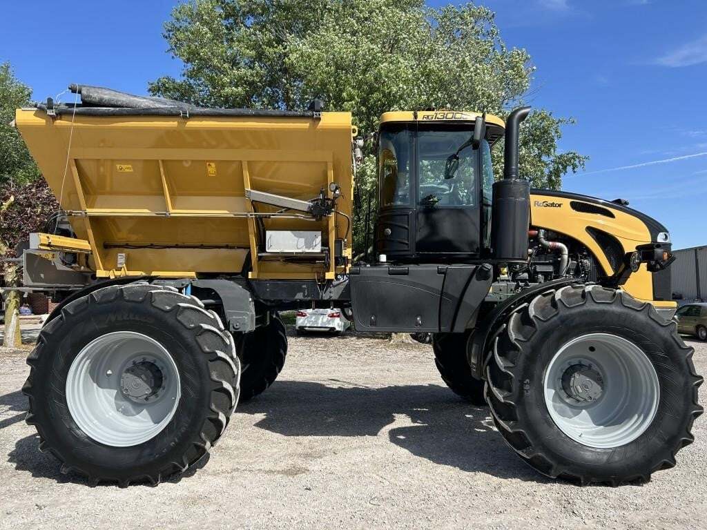  ROGATOR RG1300C Self-Propelled Sprayer