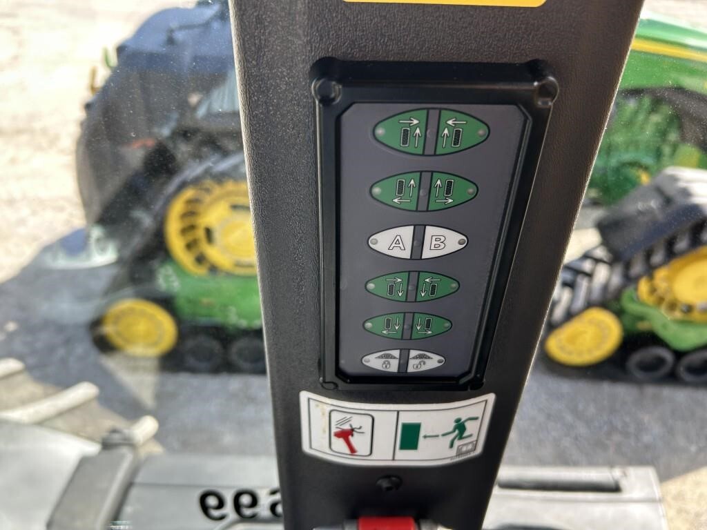  ROGATOR RG1300C Self-Propelled Sprayer