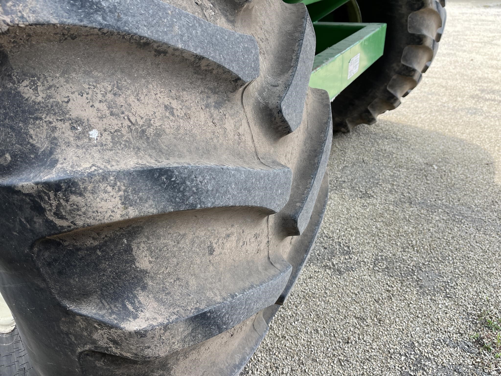 2011 J&M 1051-22S Grain Cart