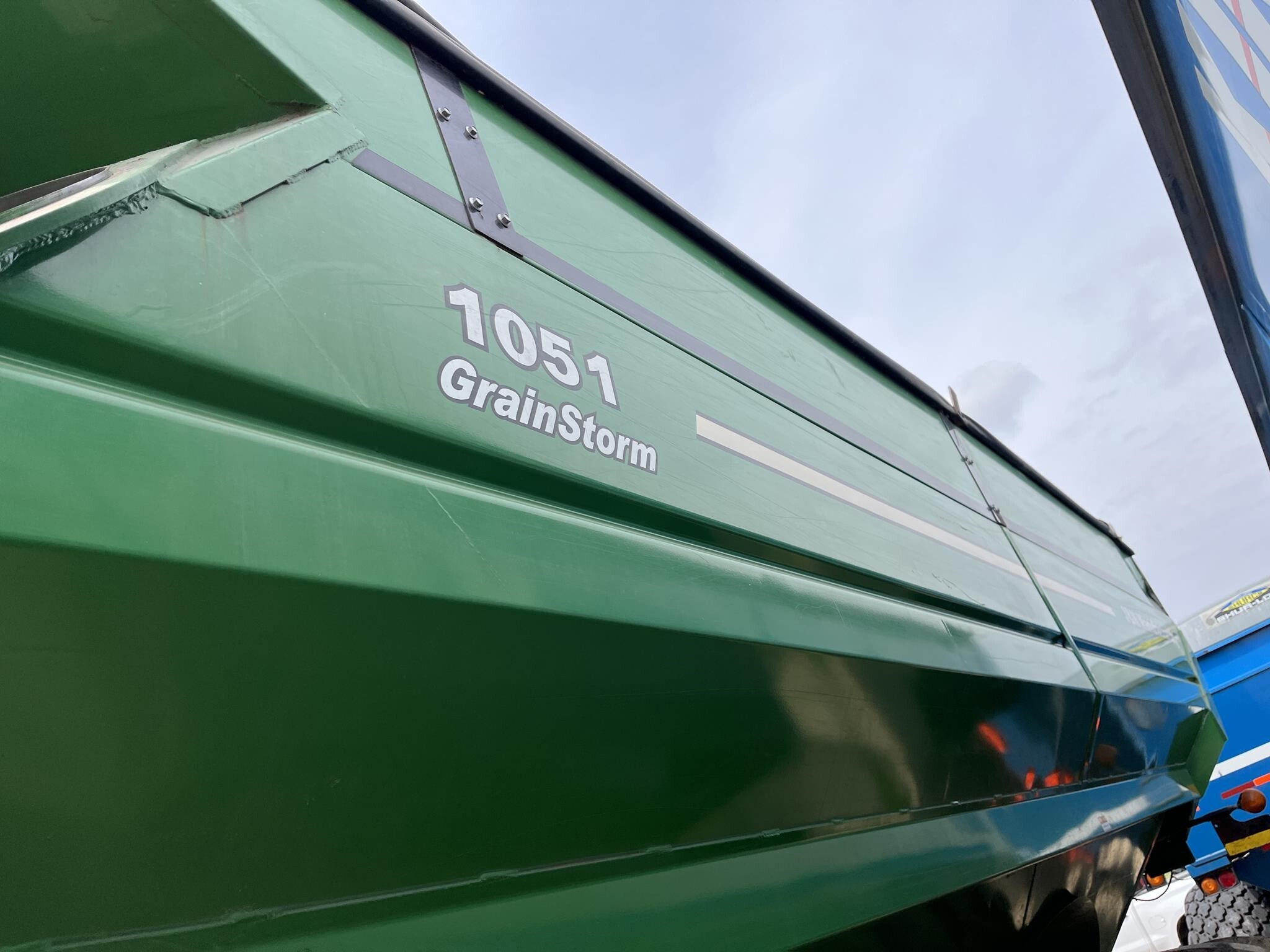2011 J&M 1051-22S Grain Cart