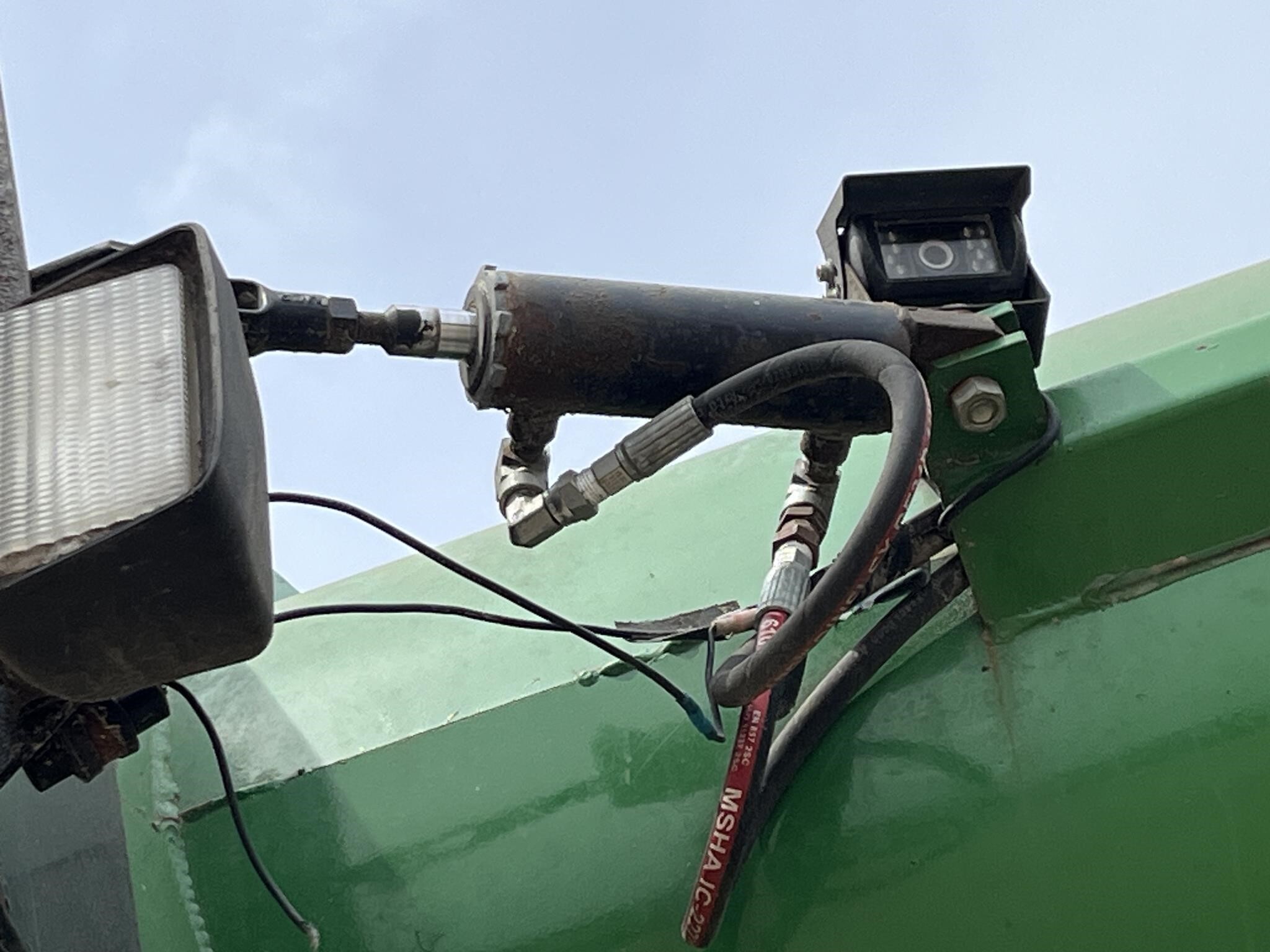 2011 J&M 1051-22S Grain Cart