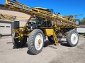  ROGATOR 874 Self-Propelled Sprayer
