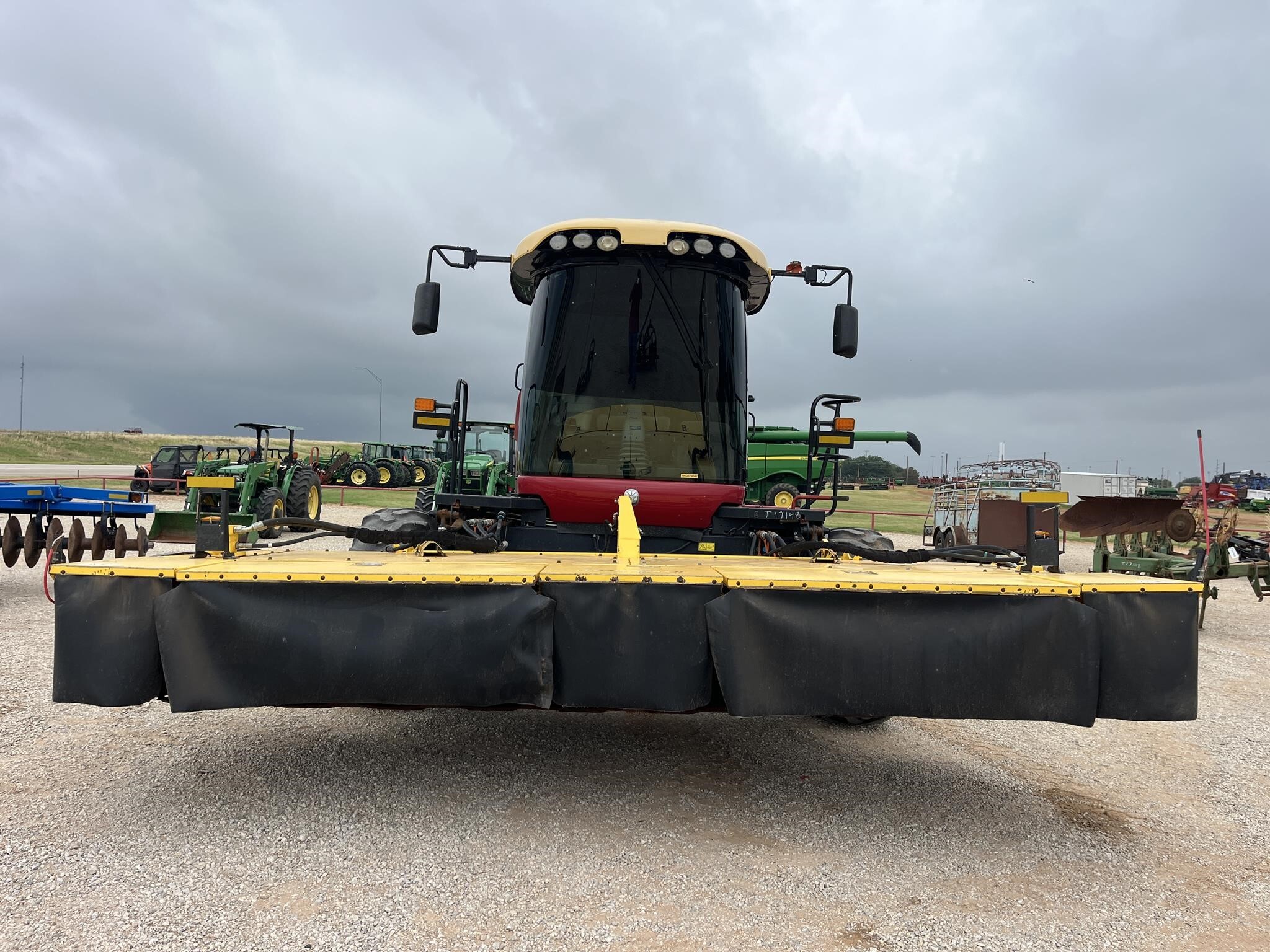 2019 New Holland Speedrower 220 Self-Propelled Windrowers and Swather