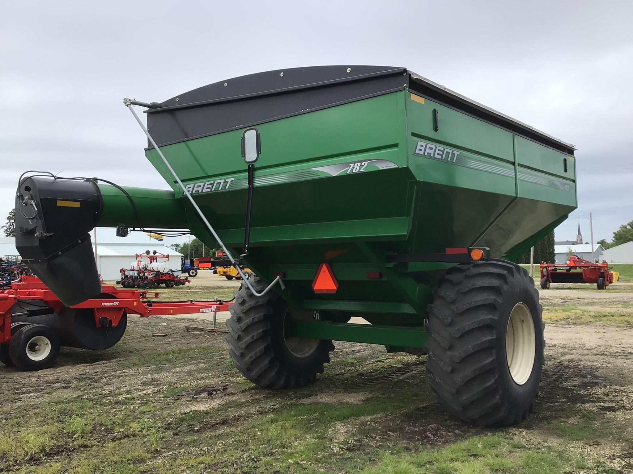 2012 Brent 782 Grain Cart