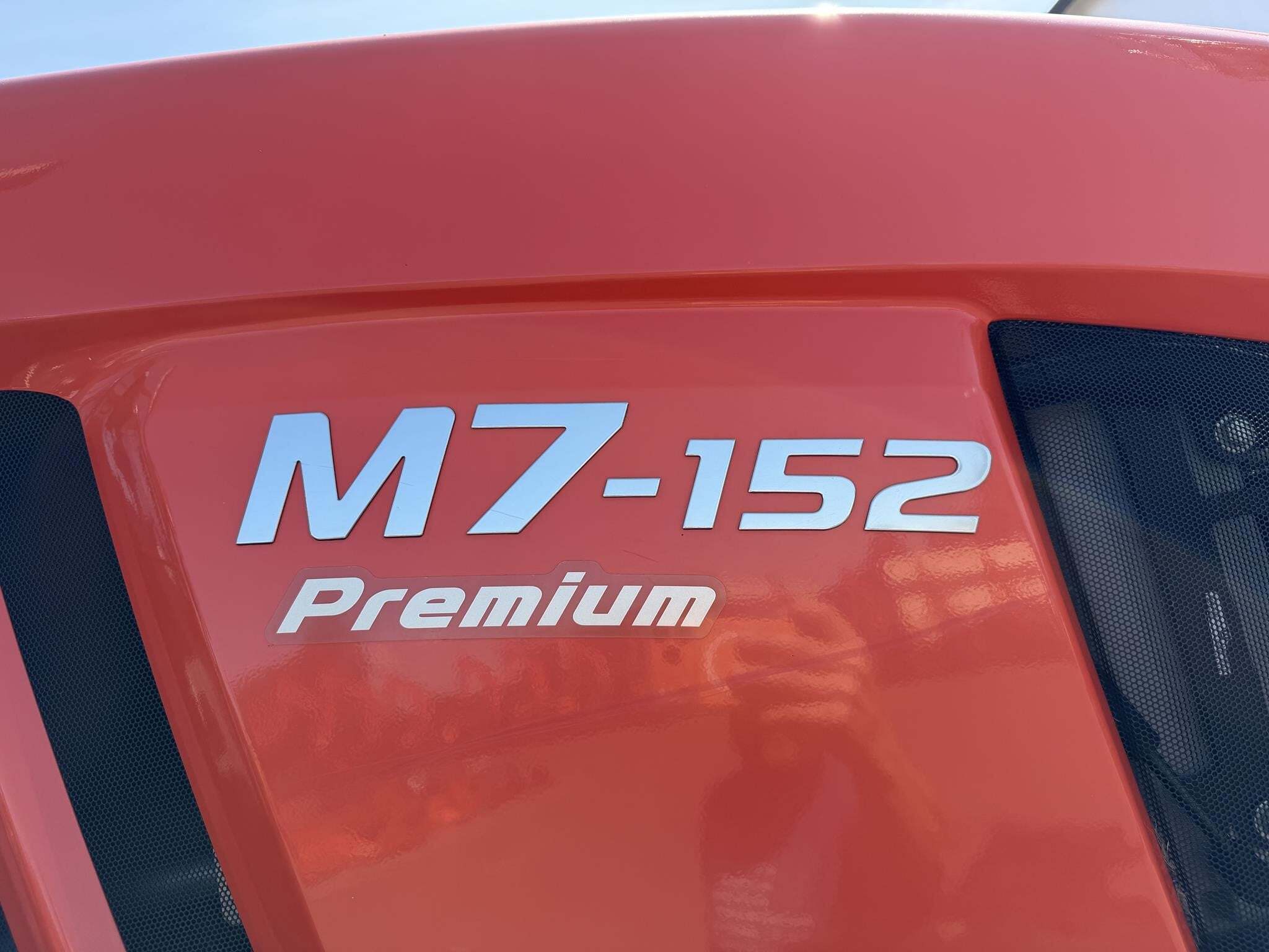 2022 Kubota M7-152 PREMIUM Tractor