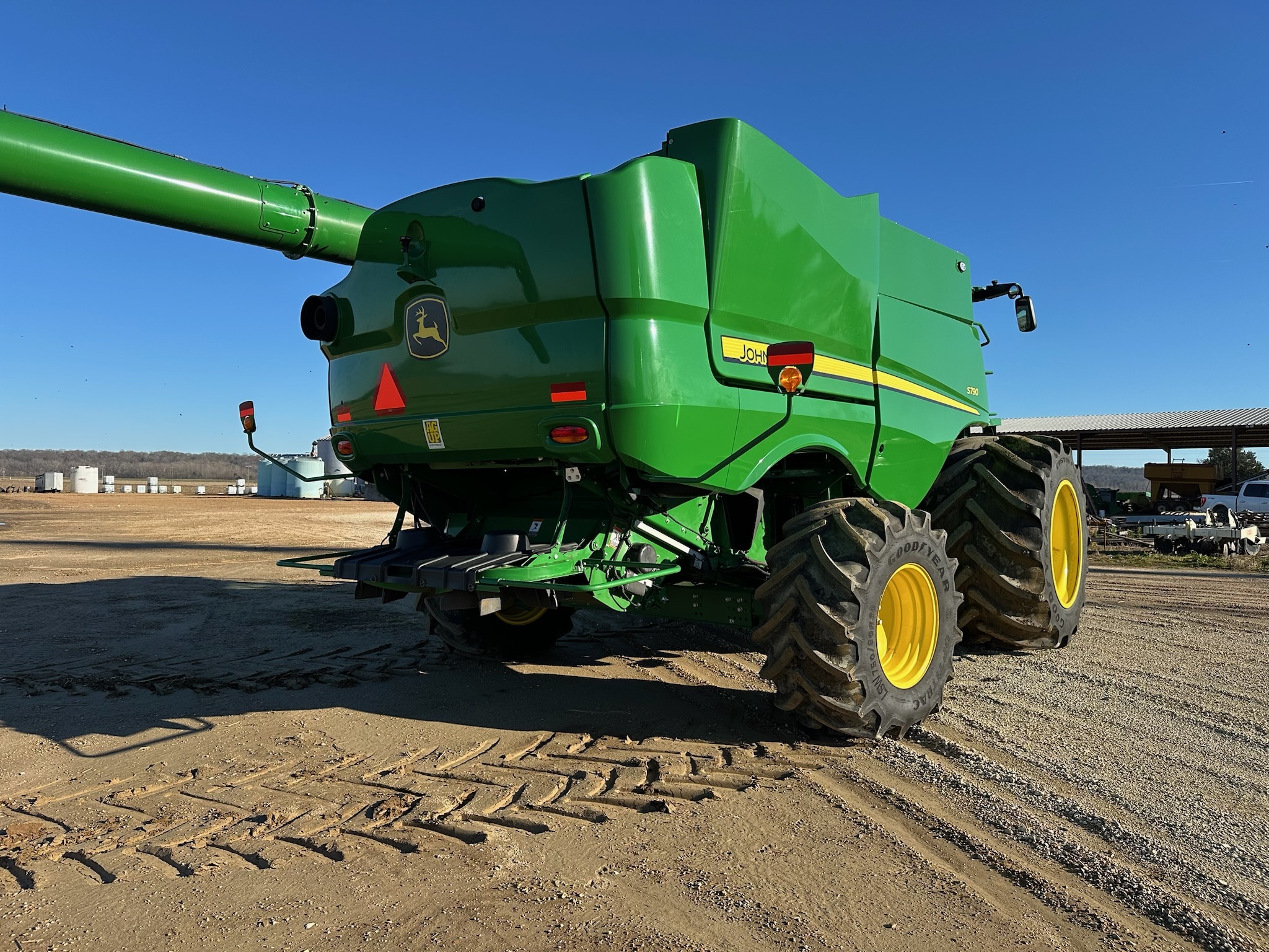 2023 John Deere S790 PRWD Combine