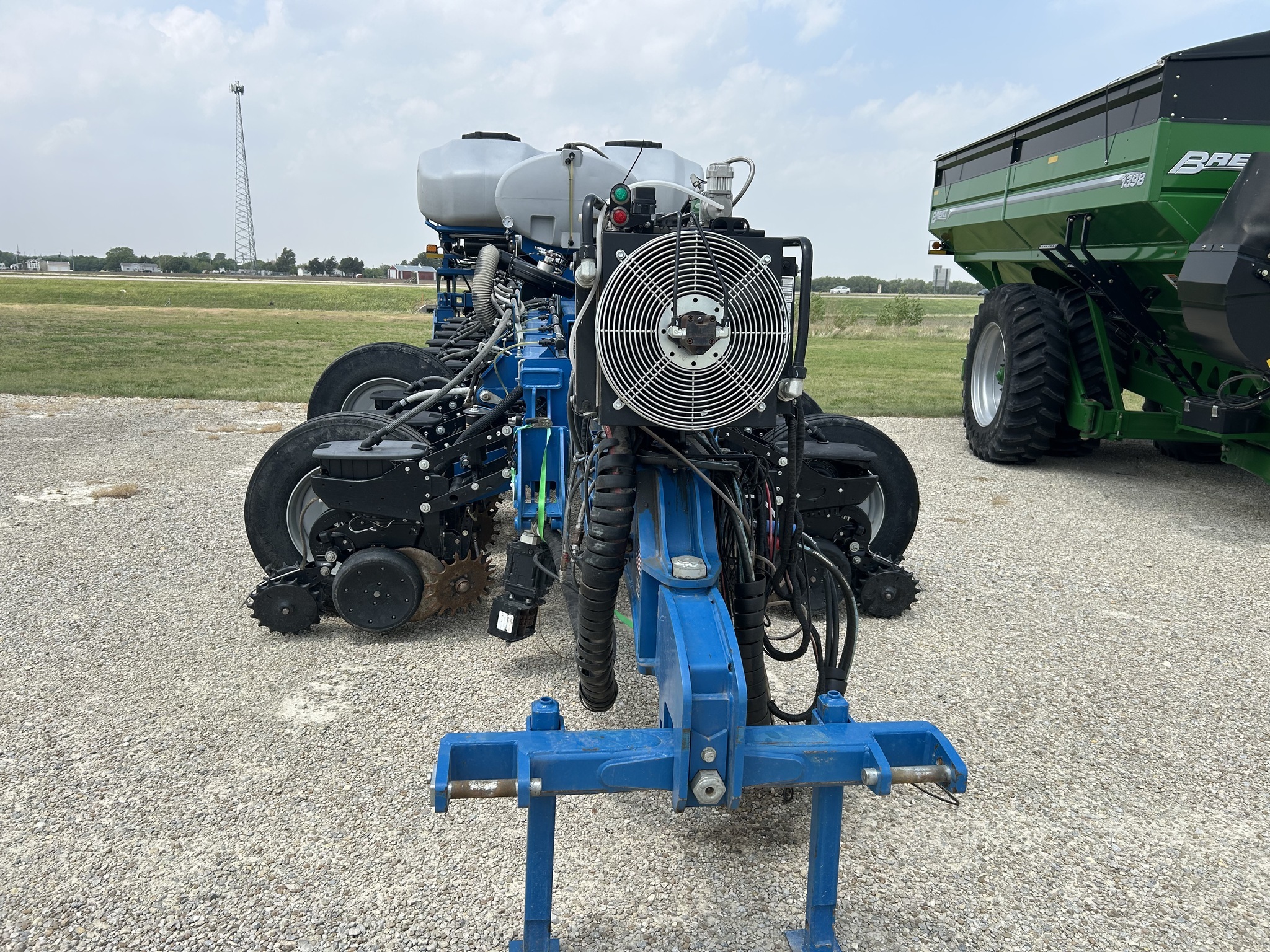 2021 Kinze 4905 Planter