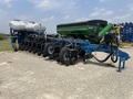 2021 Kinze 4905 Planter