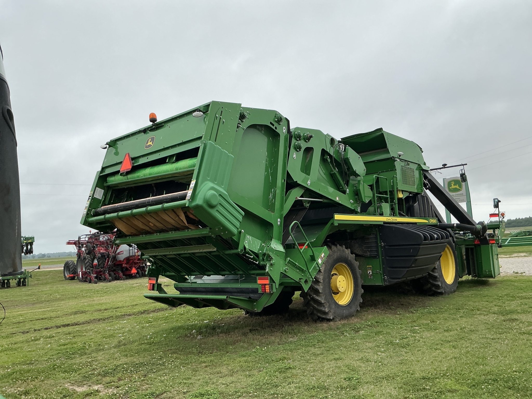 2019 John Deere CP690 Cotton Equipment