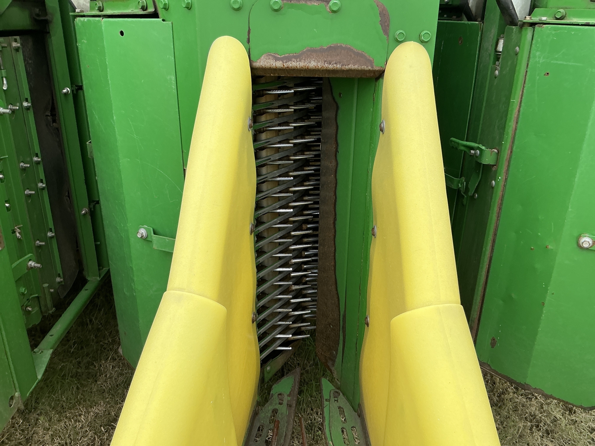 2019 John Deere CP690 Cotton Equipment