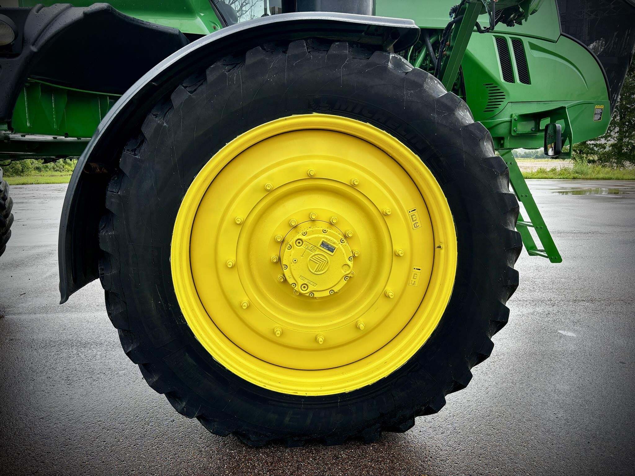 2018 John Deere R4045 Self-Propelled Sprayer