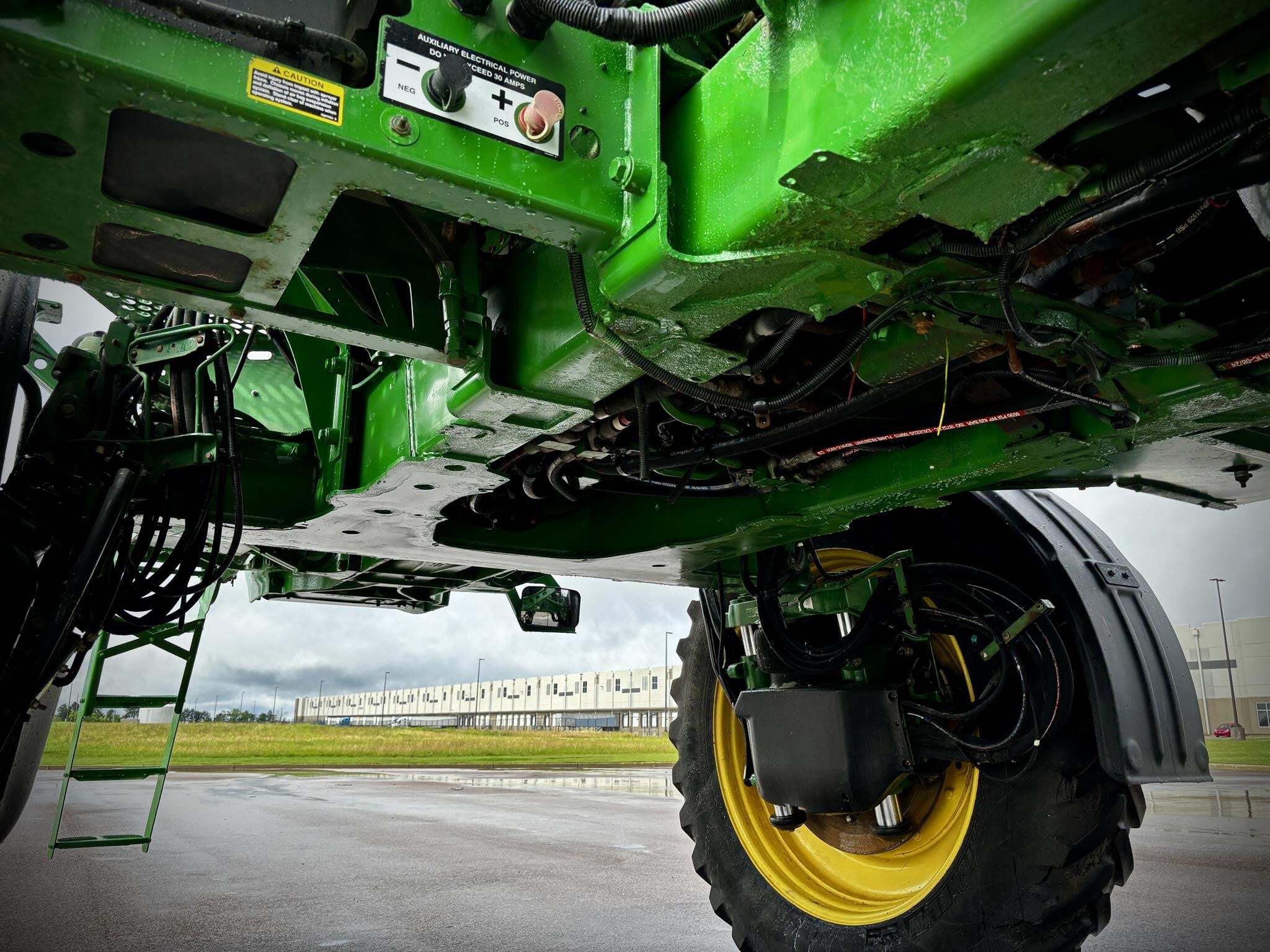 2018 John Deere R4045 Self-Propelled Sprayer